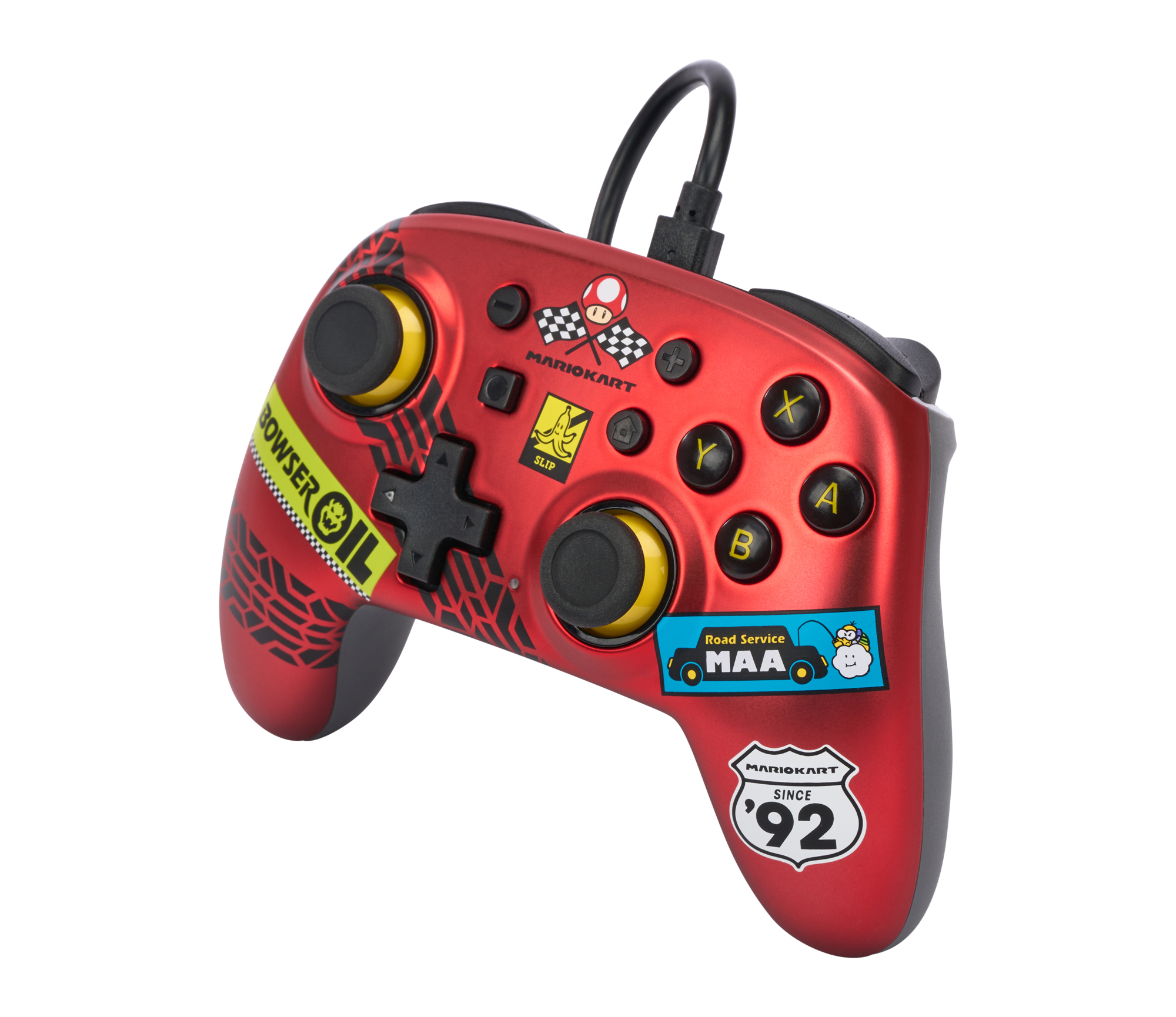 Rode Mario Kart gamecontroller met knoppen en spelgerelateerde stickers. Zwarte kabel aangesloten.