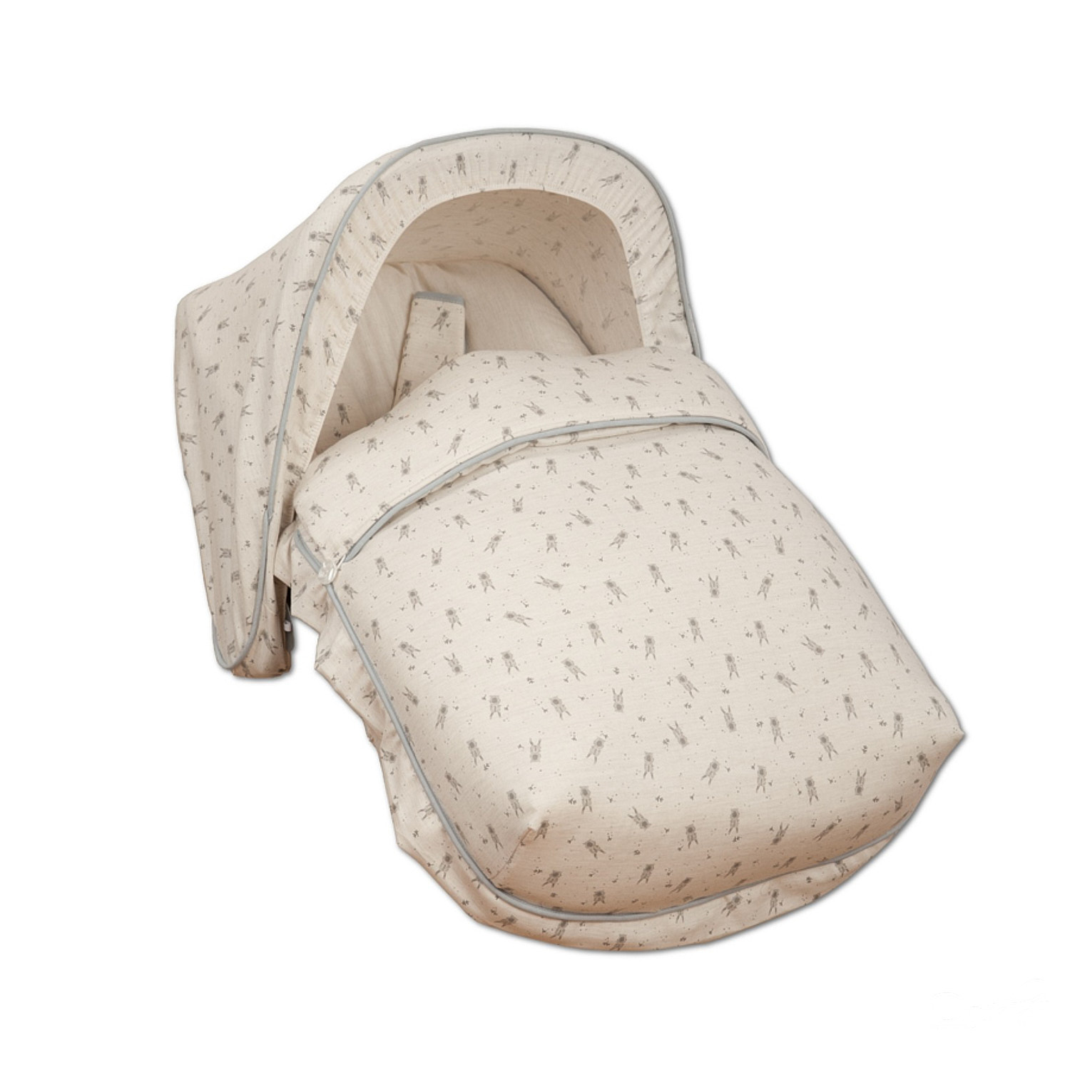 Cochecito de bebé blanco con interior estampado y capota. Aislado sobre blanco.