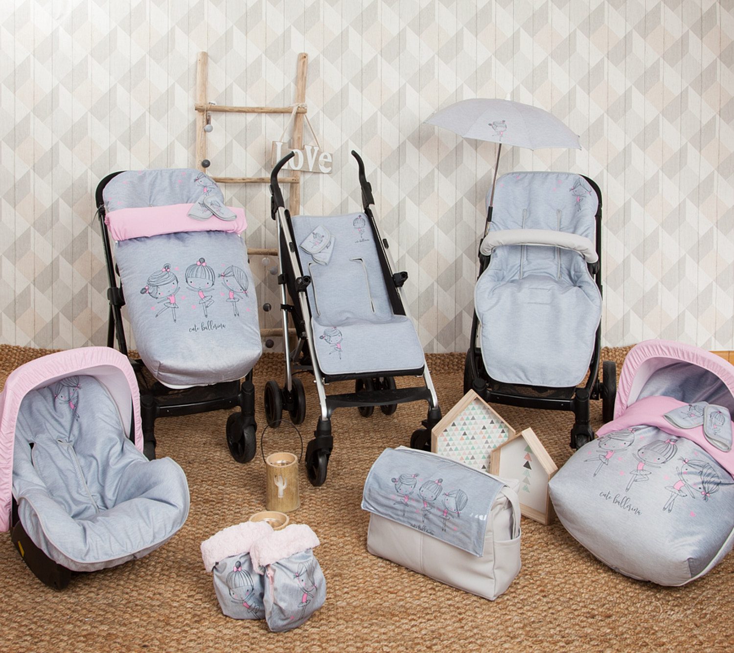 Juego de cochecito de bebé. Incluye cochecito, asiento de coche, accesorios con diseño de bailarina.
