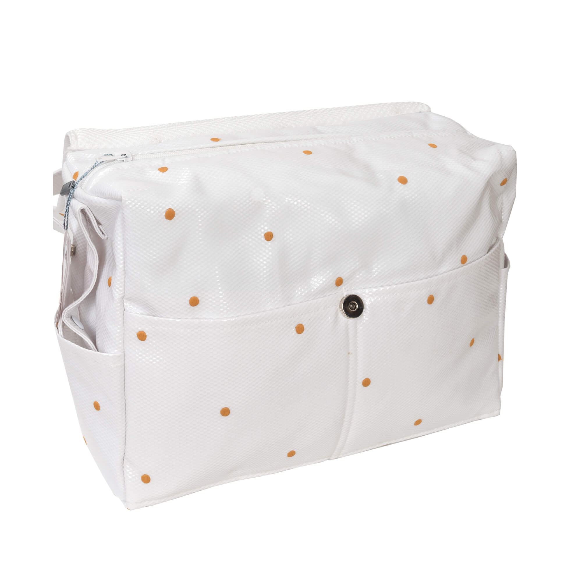 Bolso de pañales blanco con puntos naranjas. Dos bolsillos laterales. Fondo blanco.