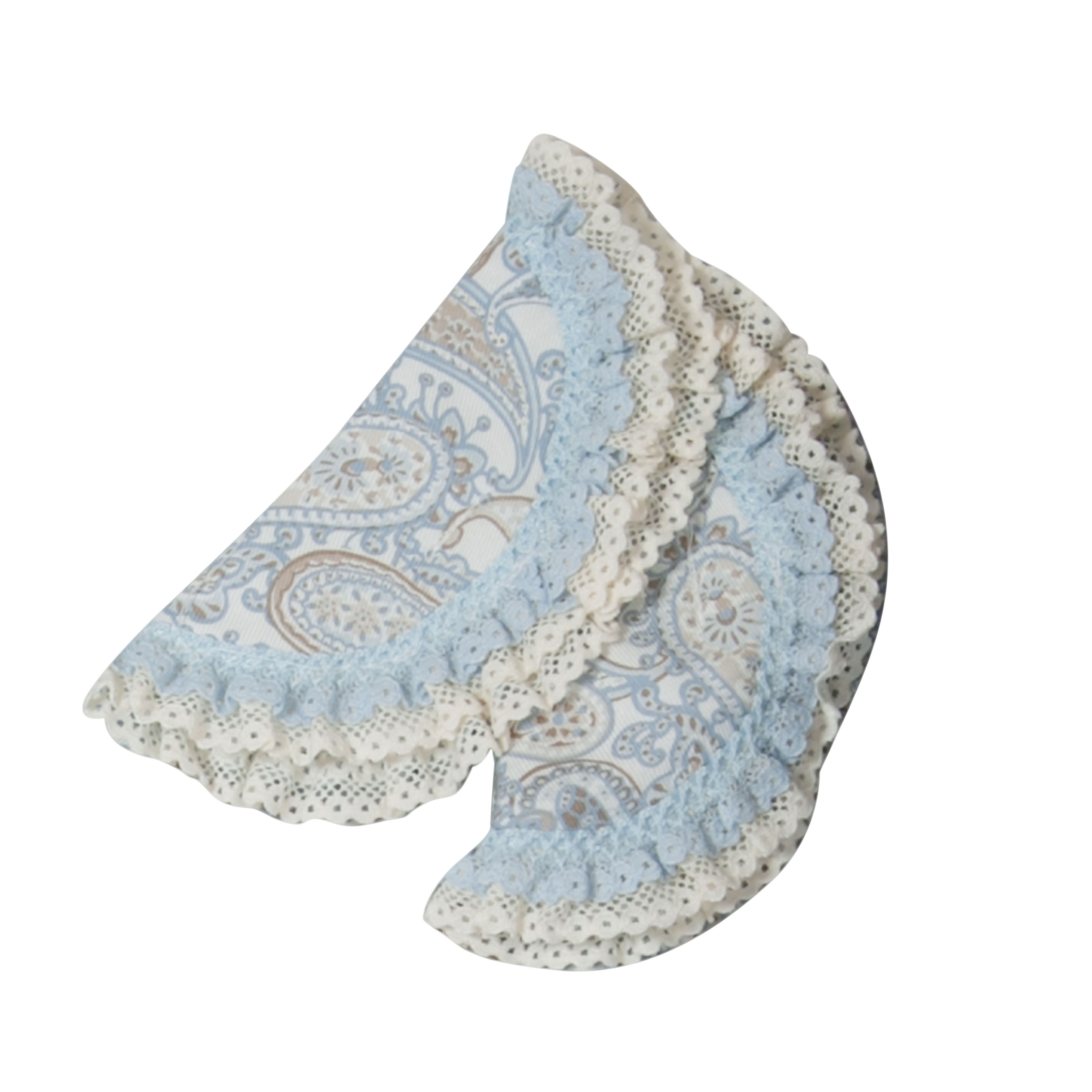 Parasol para asiento de coche de bebé con estampado de cachemir y ribete de encaje azul y blanco.