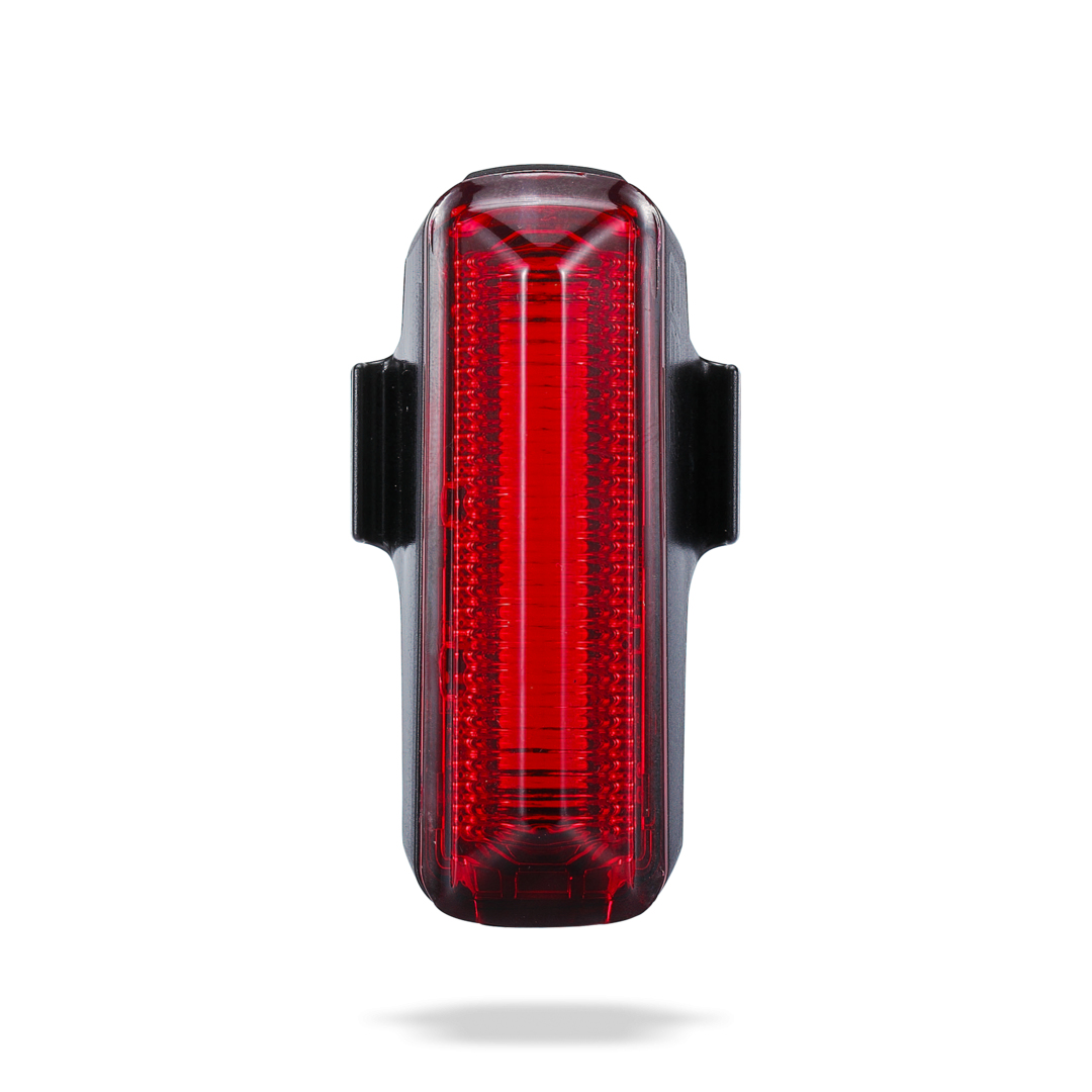 Rotes Fahrrad-Rücklicht. Schwarzes Gehäuse. Vertikales Design mit rotem Licht.