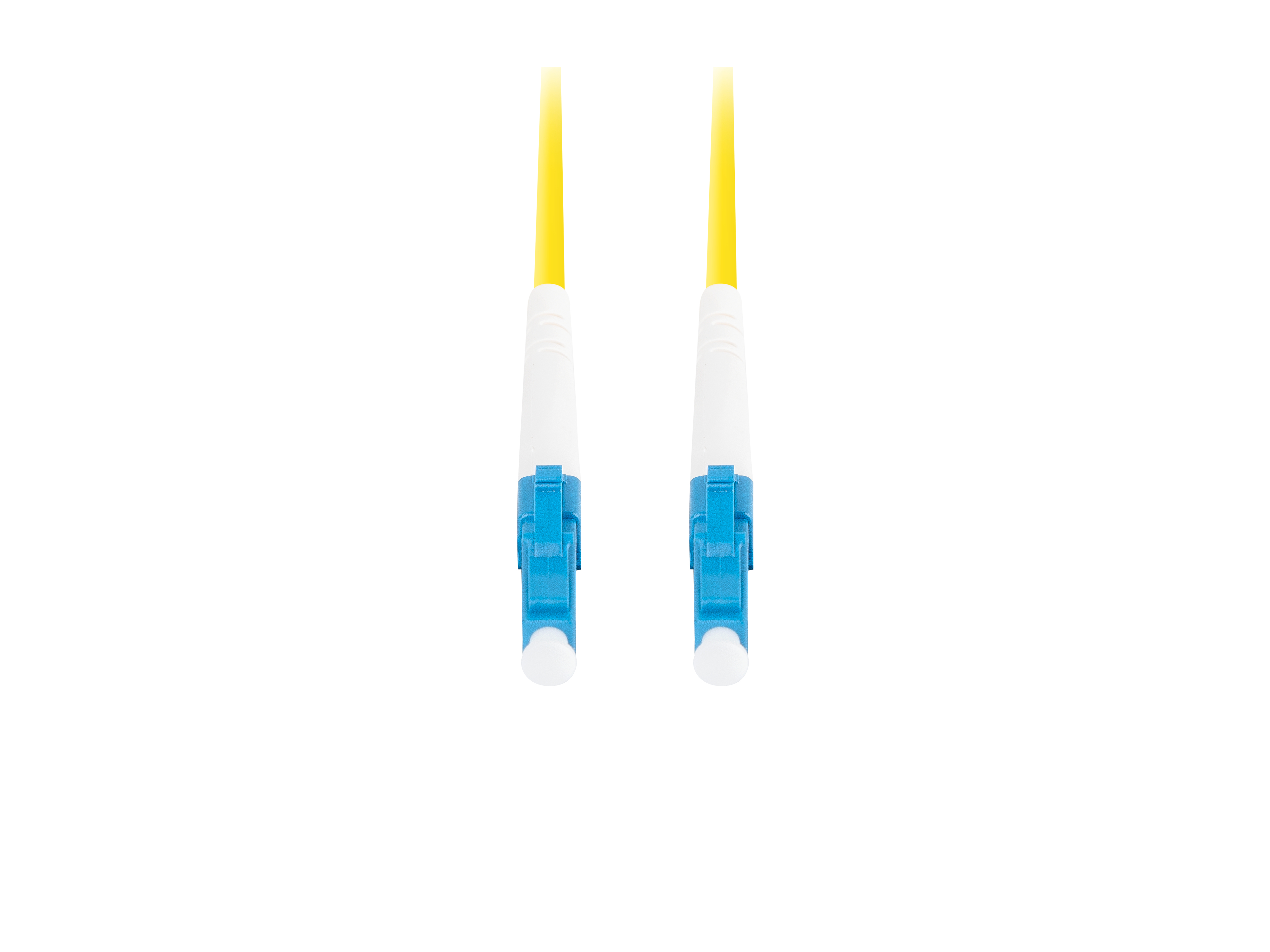 Deux câbles à fibre optique jaunes avec connecteurs blancs et bleus sur fond blanc.