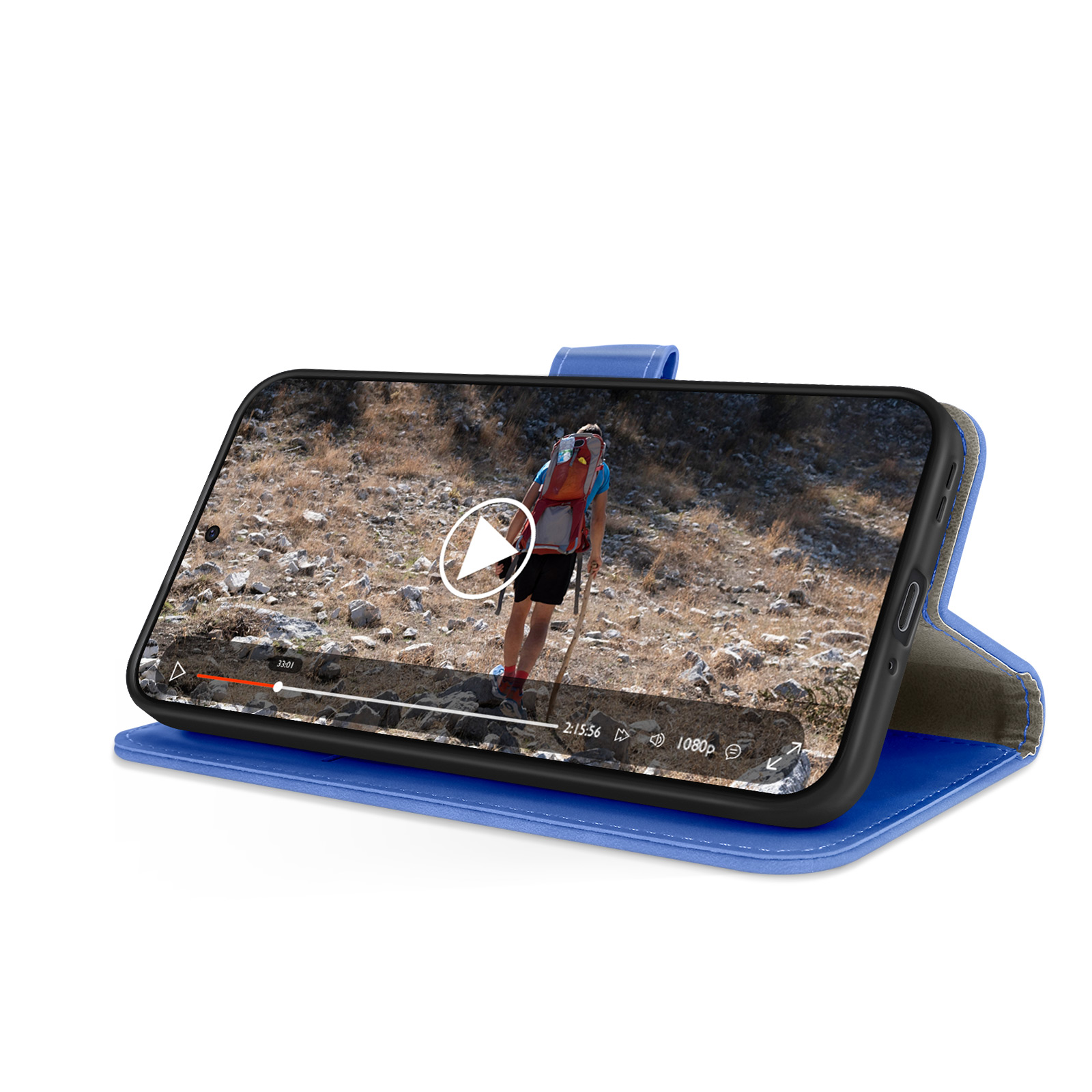 Un telefono in una custodia blu mostra un video di una persona che fa escursioni. La custodia è aperta.