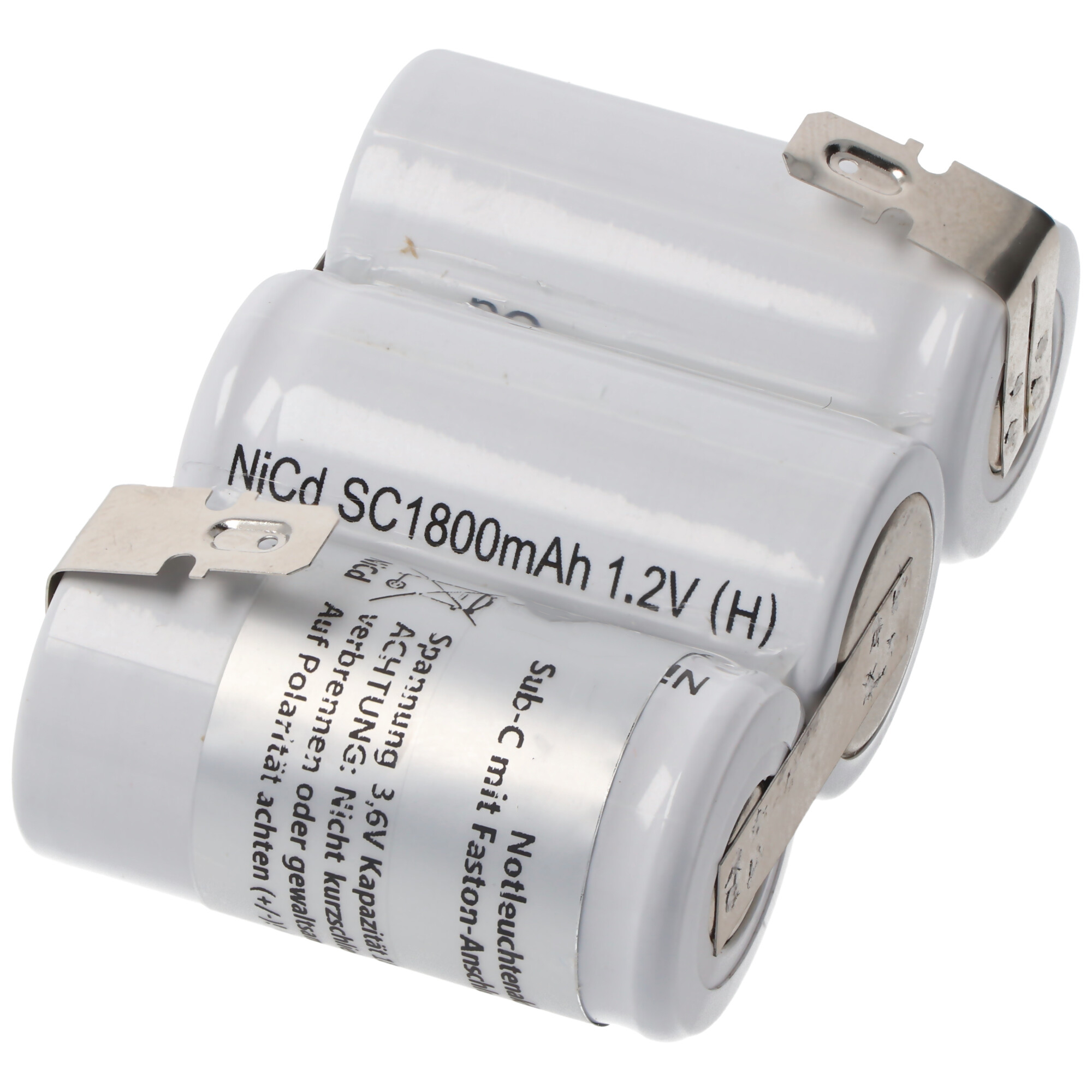 Drei NiCd SC1800mAh 1,2V(H) Batterien, silber mit Etiketten. Text beinhaltet Spannung und Warnhinweise.
