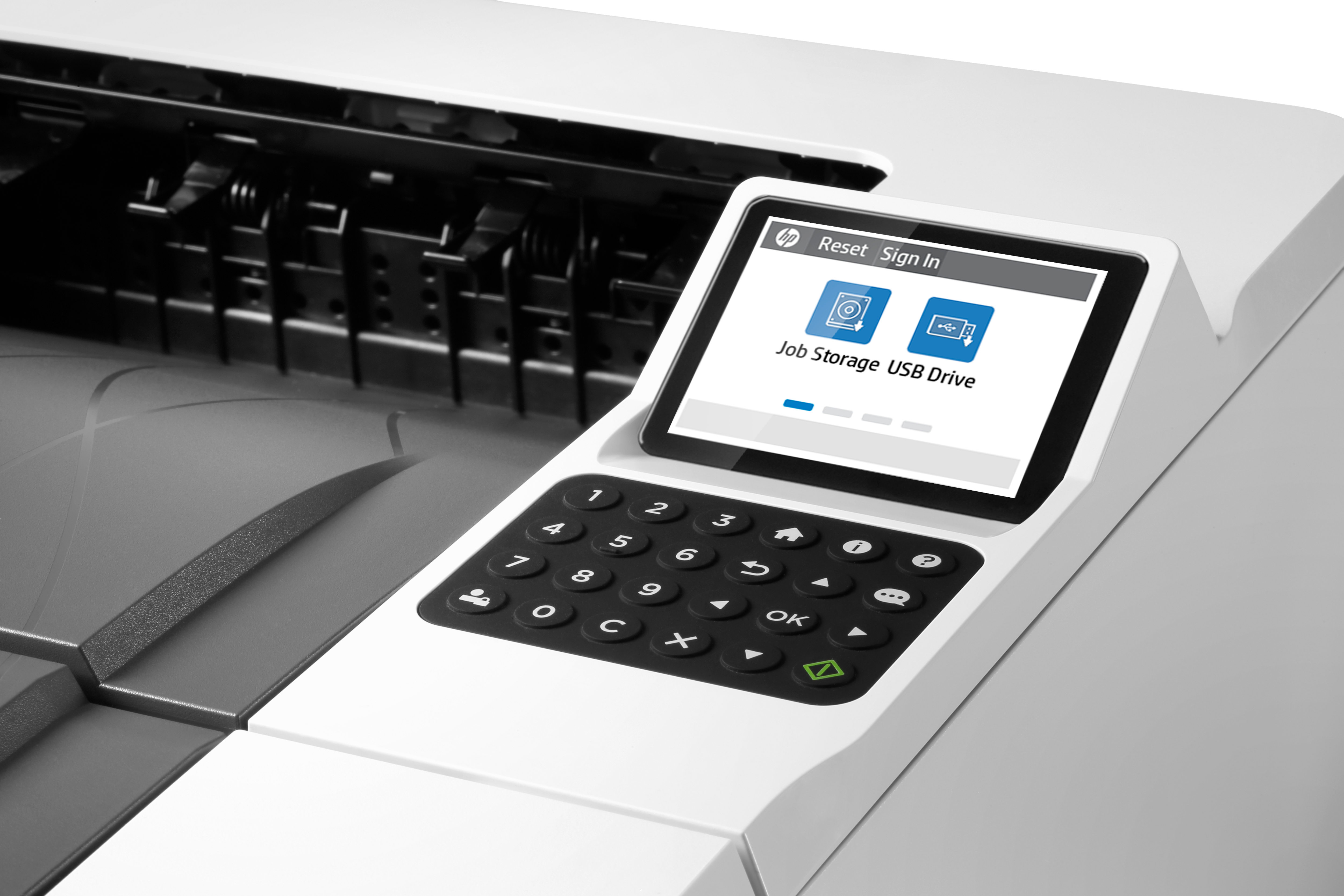 Ein weißer und grauer Drucker mit einem Bildschirm, der Optionen anzeigt. Unter dem Bildschirm befindet sich eine Tastatur mit Zahlen und Tasten.