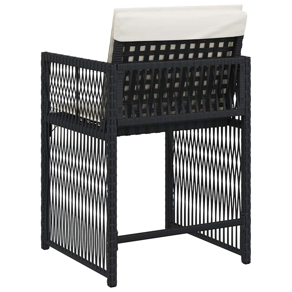 Sedia in rattan nero, vista posteriore. Presenta un cuscino bianco e uno schienale intrecciato.