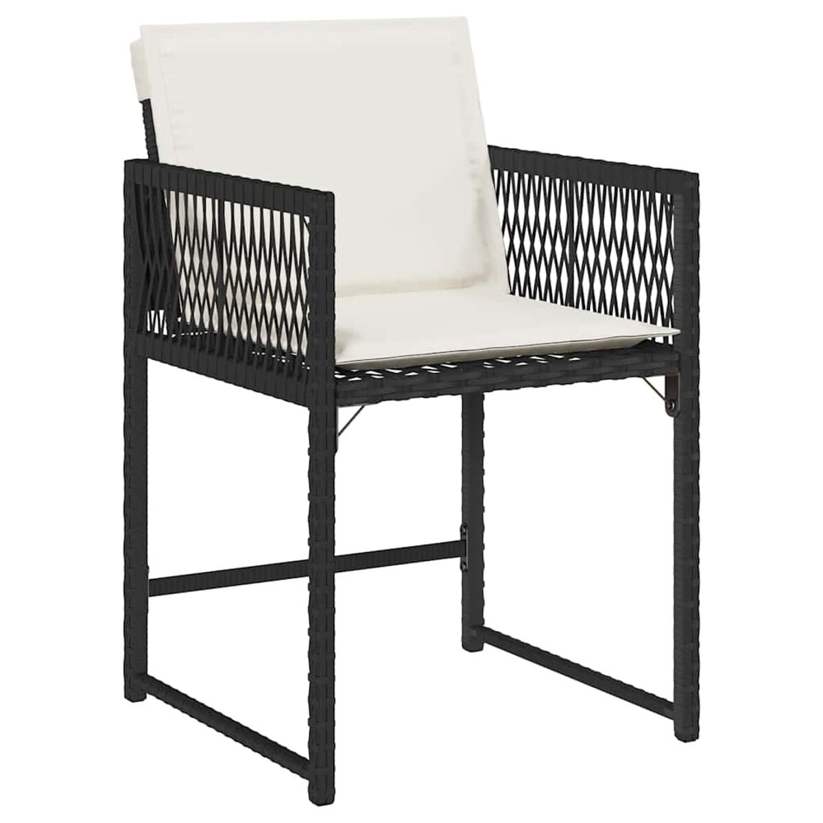 Sedia in rattan nero con cuscino bianco. Ha schienale alto e braccioli.