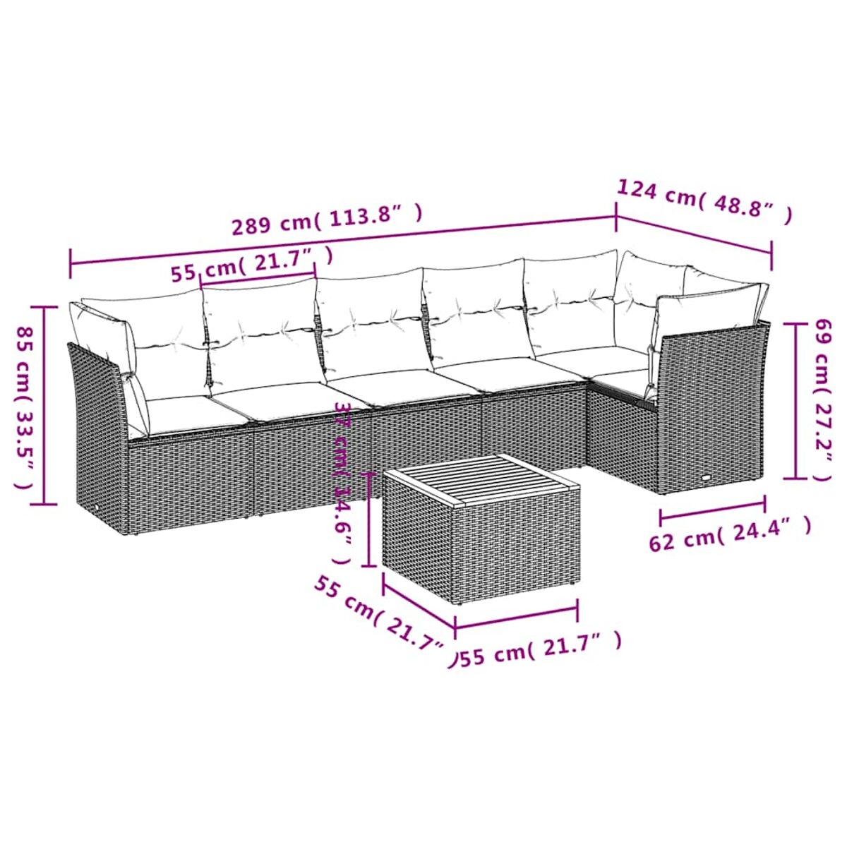 Rattansofa mit Abmessungen und einem kleinen Tisch.