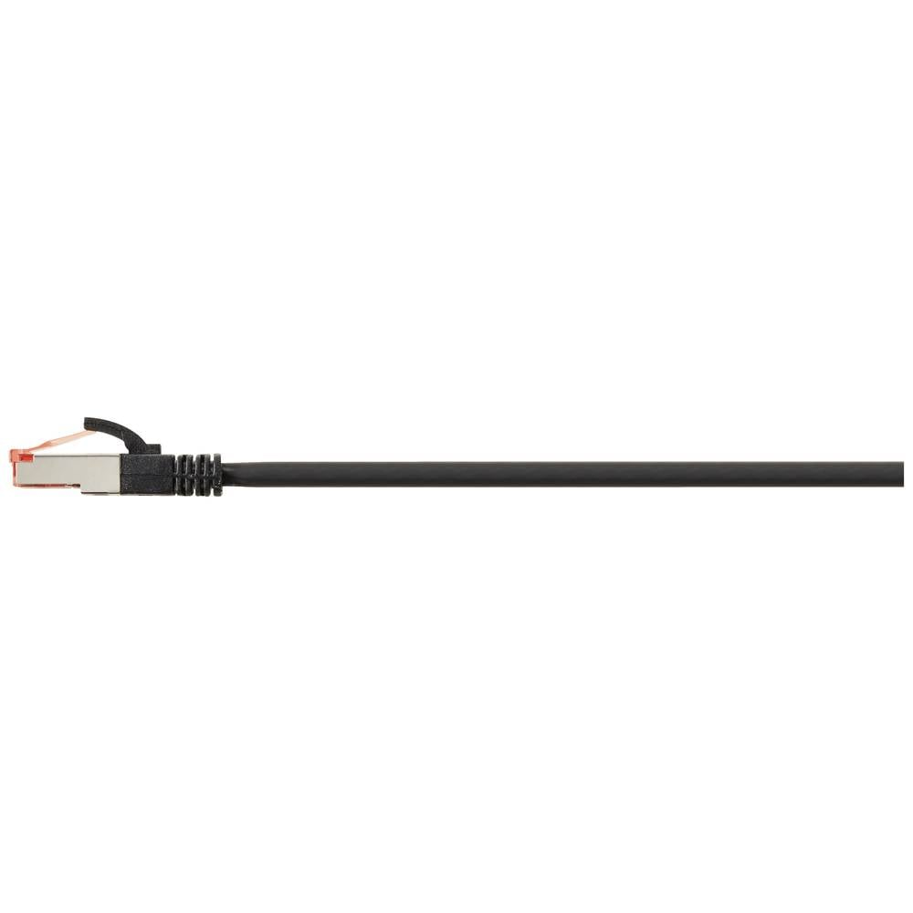 Cavo ethernet nero con connettore. Sfondo bianco.