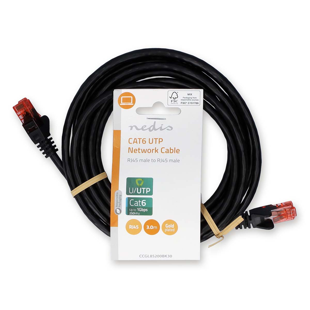 Schwarzes Netzwerkkabel mit weißer Karte. Die Karte sagt 'CAT6 UTP Network Cable' und hat rote Stecker.