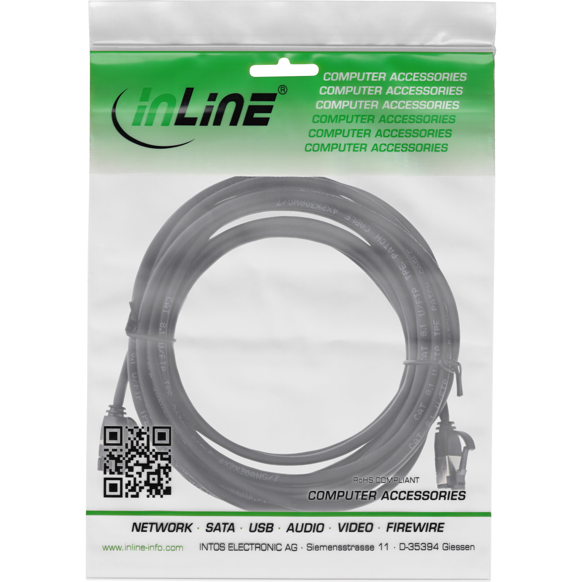 Een doorzichtige plastic zak bevat een zwarte kabel met connectoren, het merk inLine is zichtbaar.
