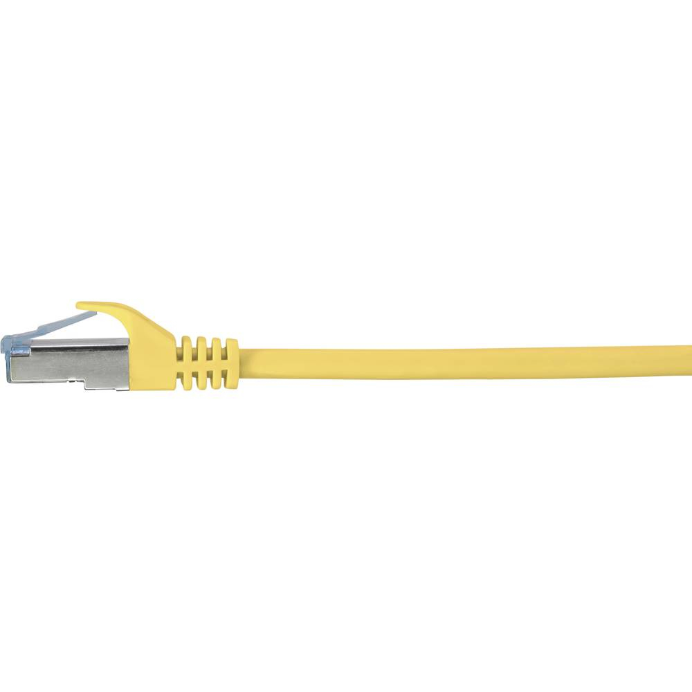 Primo piano di un cavo Ethernet giallo. Un cavo giallo con una punta del connettore trasparente.