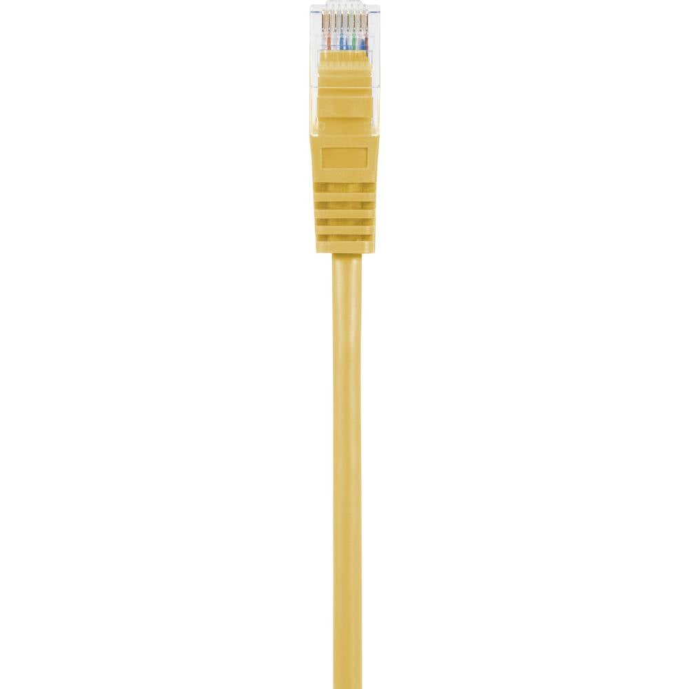 Un primo piano di un connettore per cavo ethernet giallo su una superficie bianca.