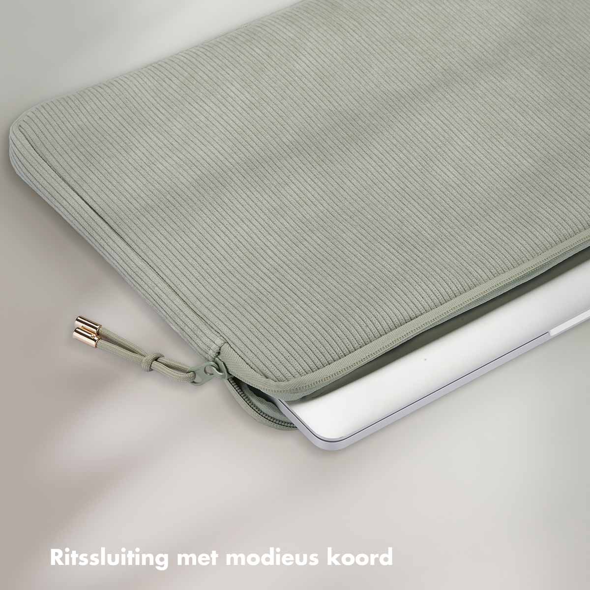 Laptop sleeve in a light green color, with a zipper and a decorative cord.