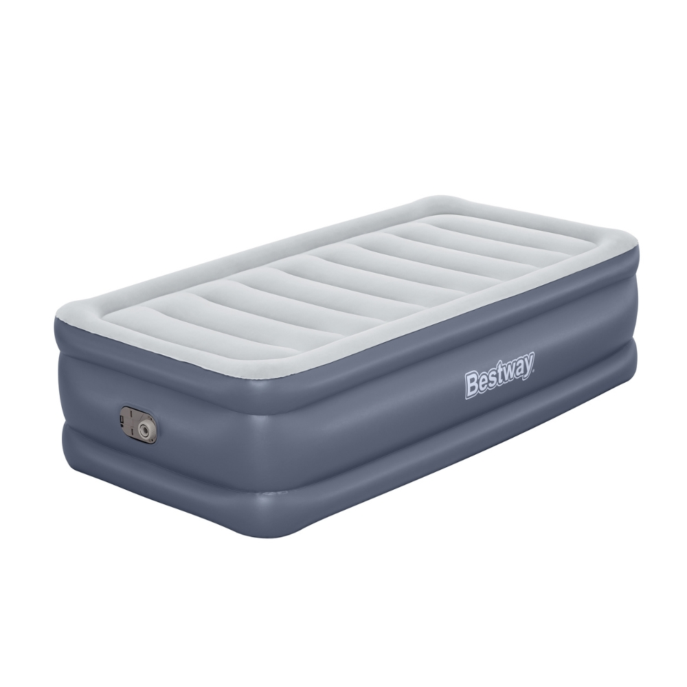 Matelas gonflable Bestway gris avec dessus blanc. Base bleue avec logo Bestway. Fond blanc.