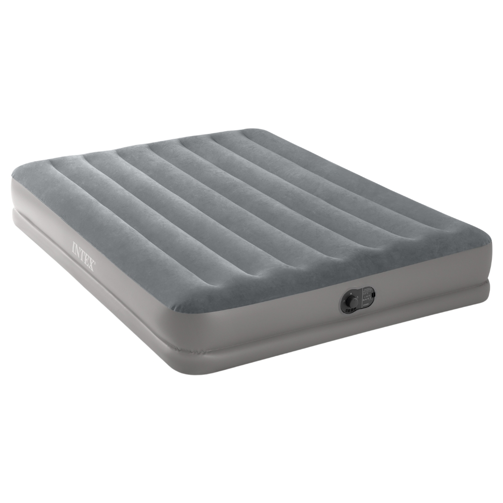 Matelas gonflable gris sur fond blanc, vue en perspective.