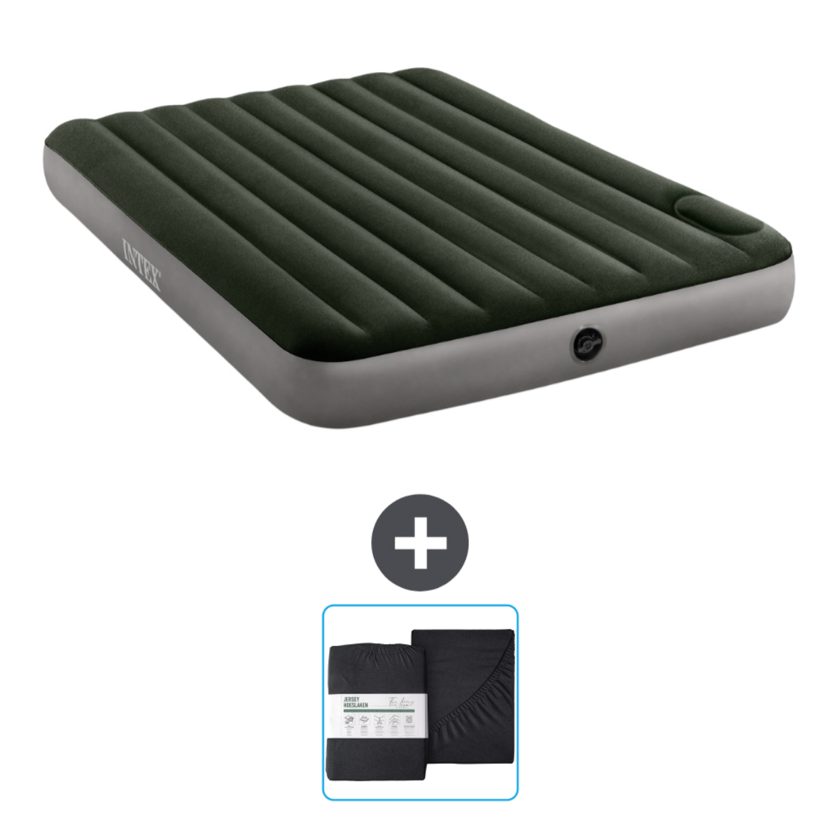 Donkere luchtmatras met zwarte lakens.
