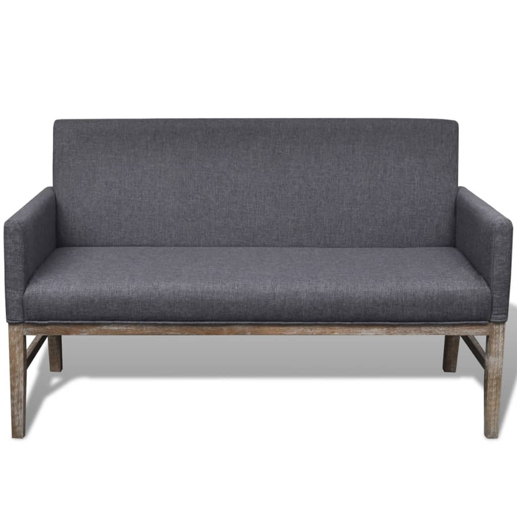 Graues Stoffsofa mit Holzbeinen. Weißer Hintergrund.