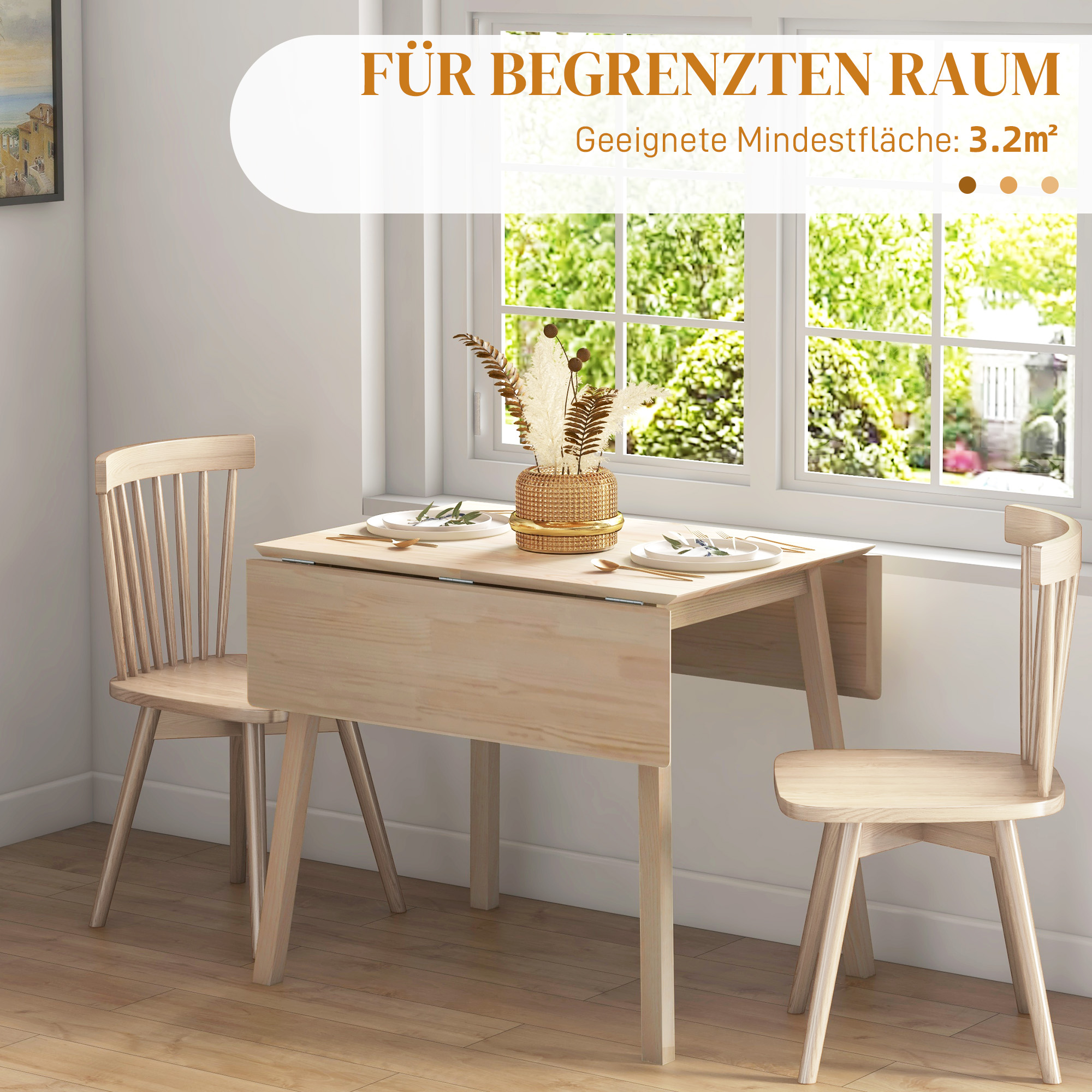 Holztisch mit zwei Stühlen. Fenster und Pflanzen im Hintergrund. Text: FÜR BEGRENZTEN RAUM.
