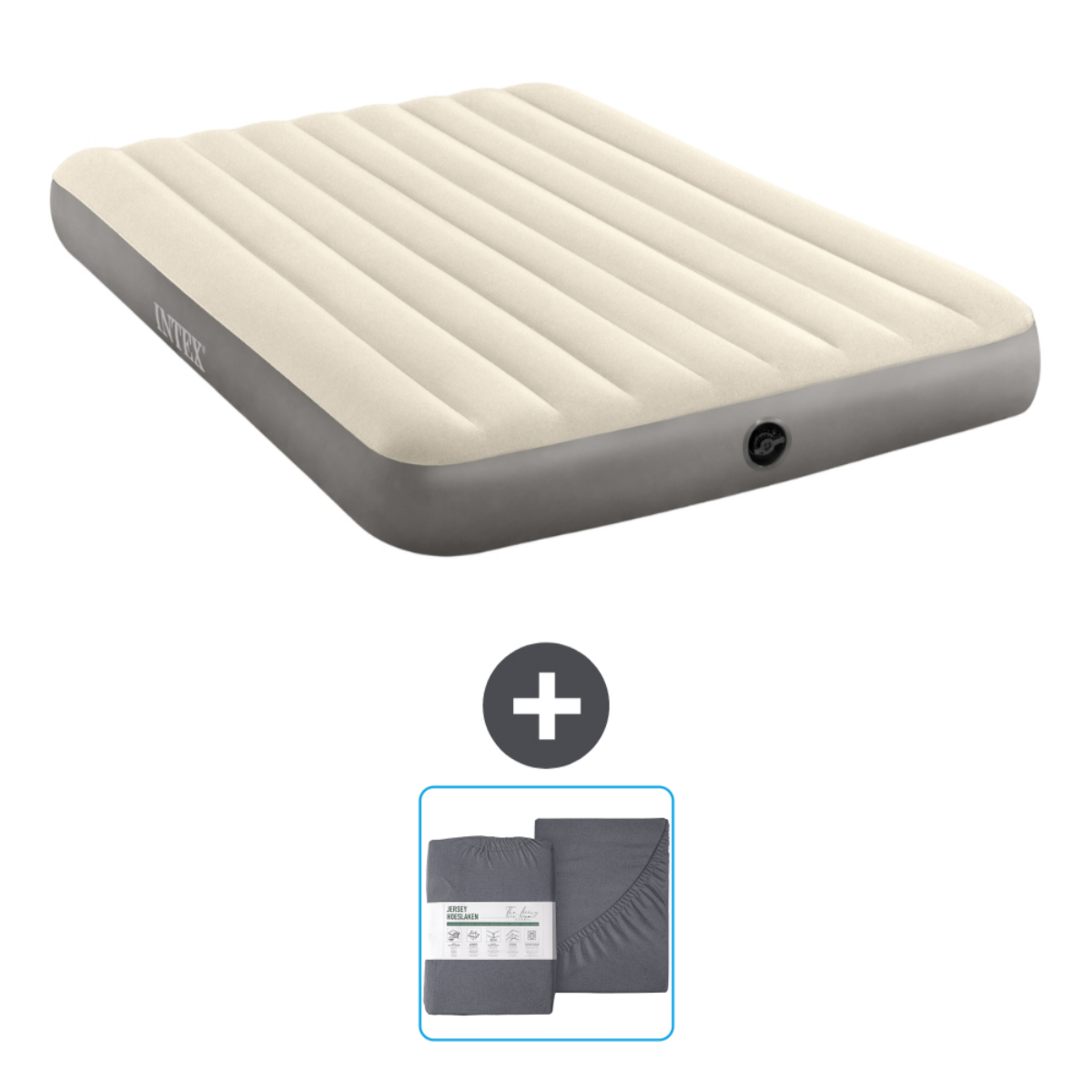Beige opblaasbed met accessoires, waaronder lakens.