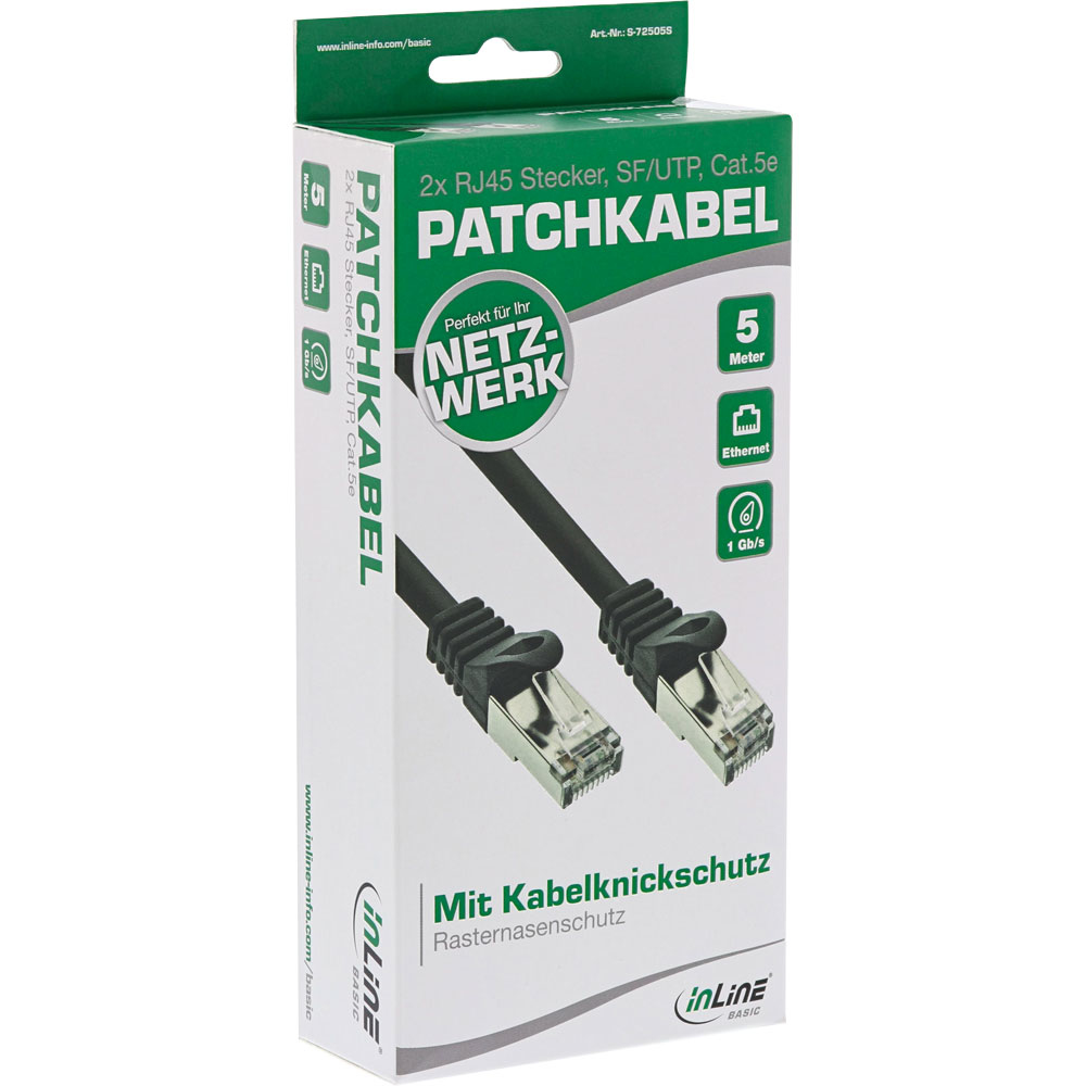 Eine Schachtel mit Patchkabeln mit schwarzen Kabeln und Steckern, beschriftet mit Spezifikationen und Firmenlogo.