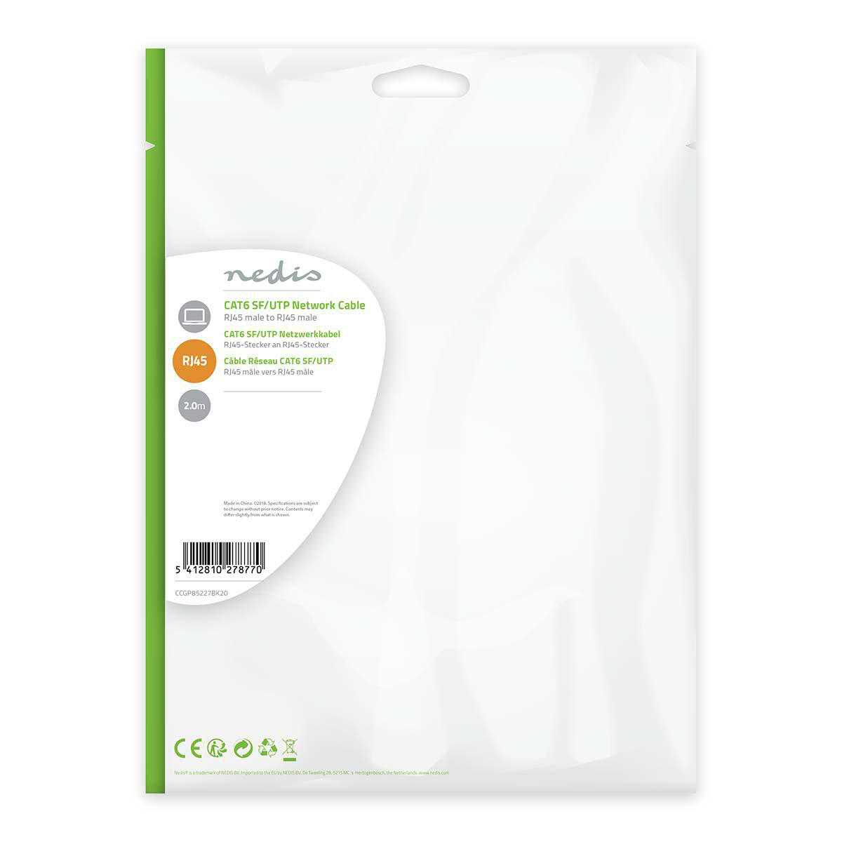 Sac en plastique blanc avec détails du câble réseau Nedis CAT6 SF/UTP, fond vert et blanc.