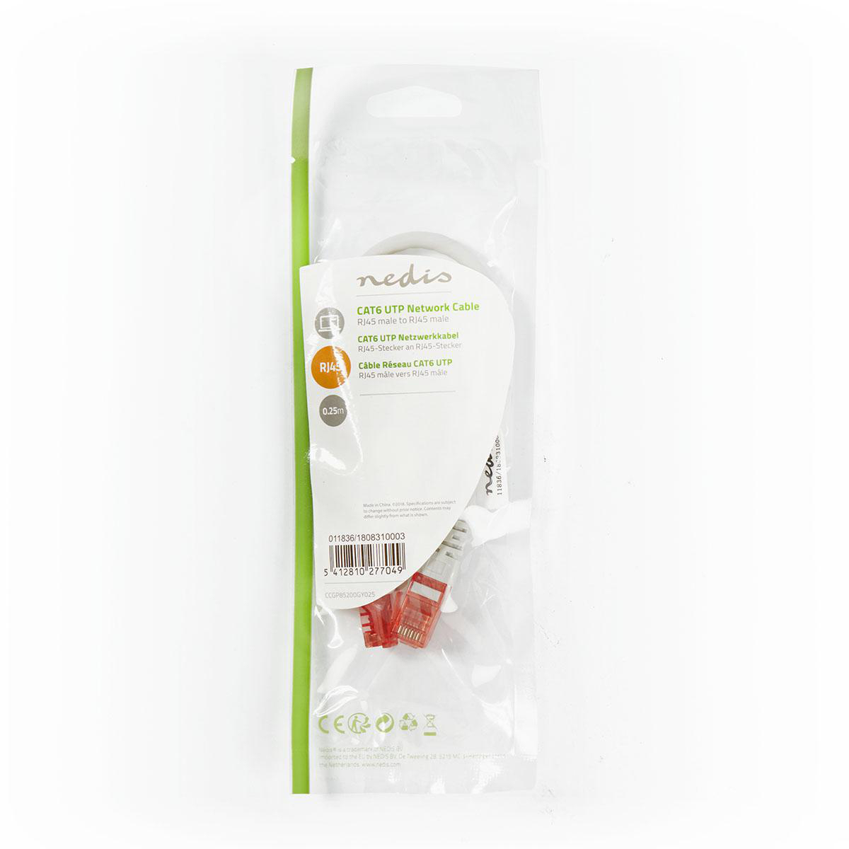 Confezione sigillata in plastica trasparente con cavo di rete CAT6 UTP. Il cavo è bianco con connettore rosso.