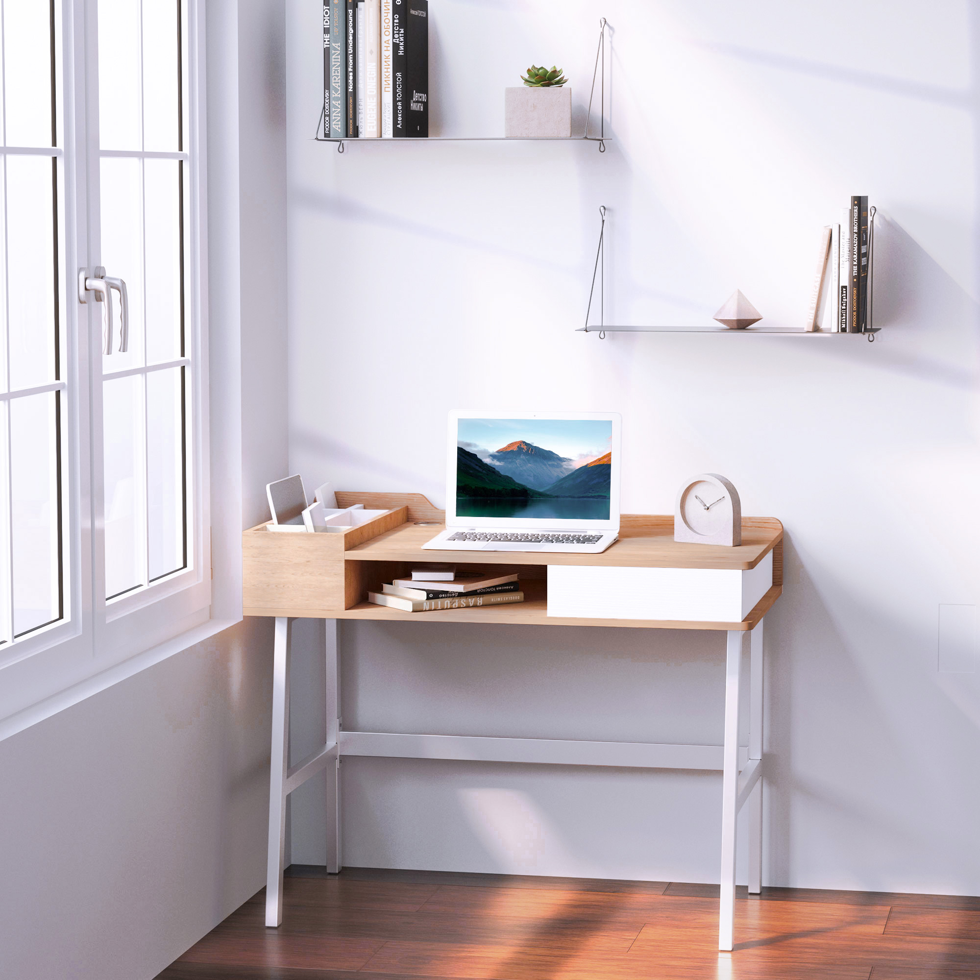 Schreibtisch mit Laptop, Büchern und Uhr in Fensternähe, modernes, minimalistisches Design.