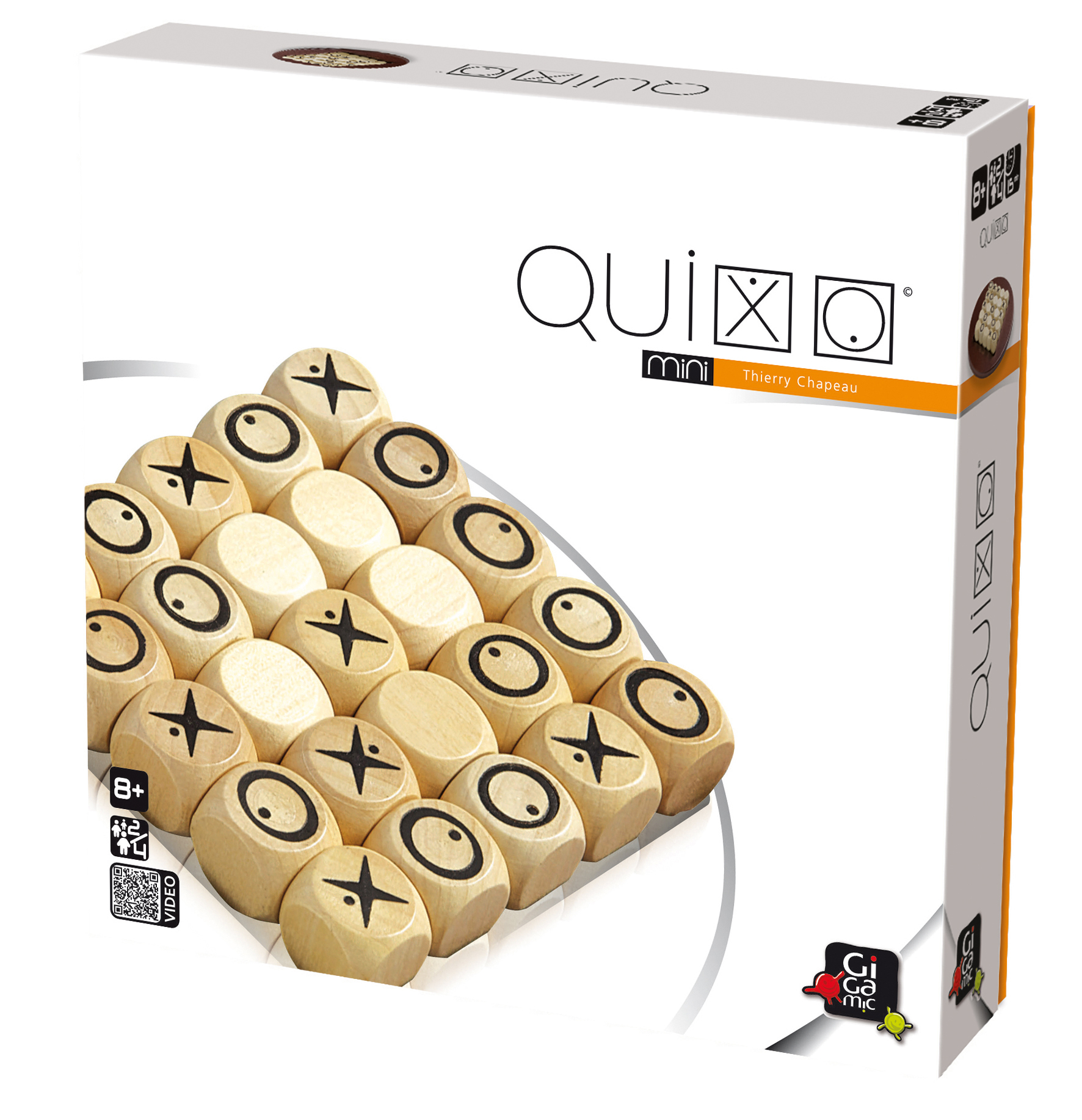 Une boîte de jeu avec des blocs de bois avec des cercles, des croix et un plateau de jeu.