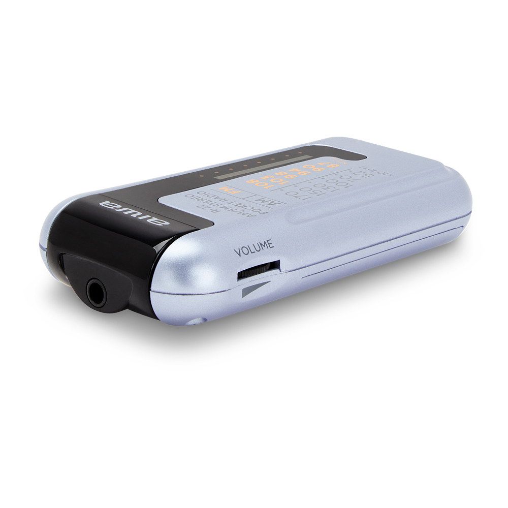 Srebrno-czarne radio kieszonkowe AIWA. Posiada pokrętło głośności i ekran.