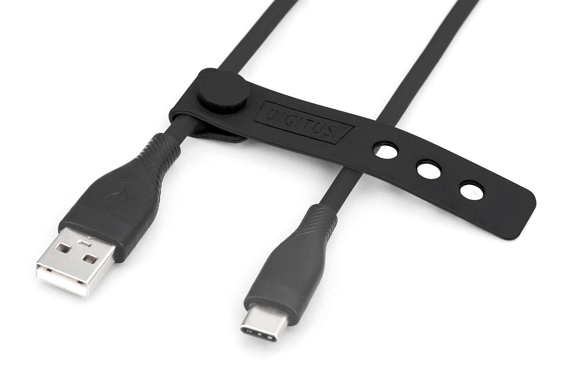 Czarny kabel USB ze złączami USB-A i USB-C.