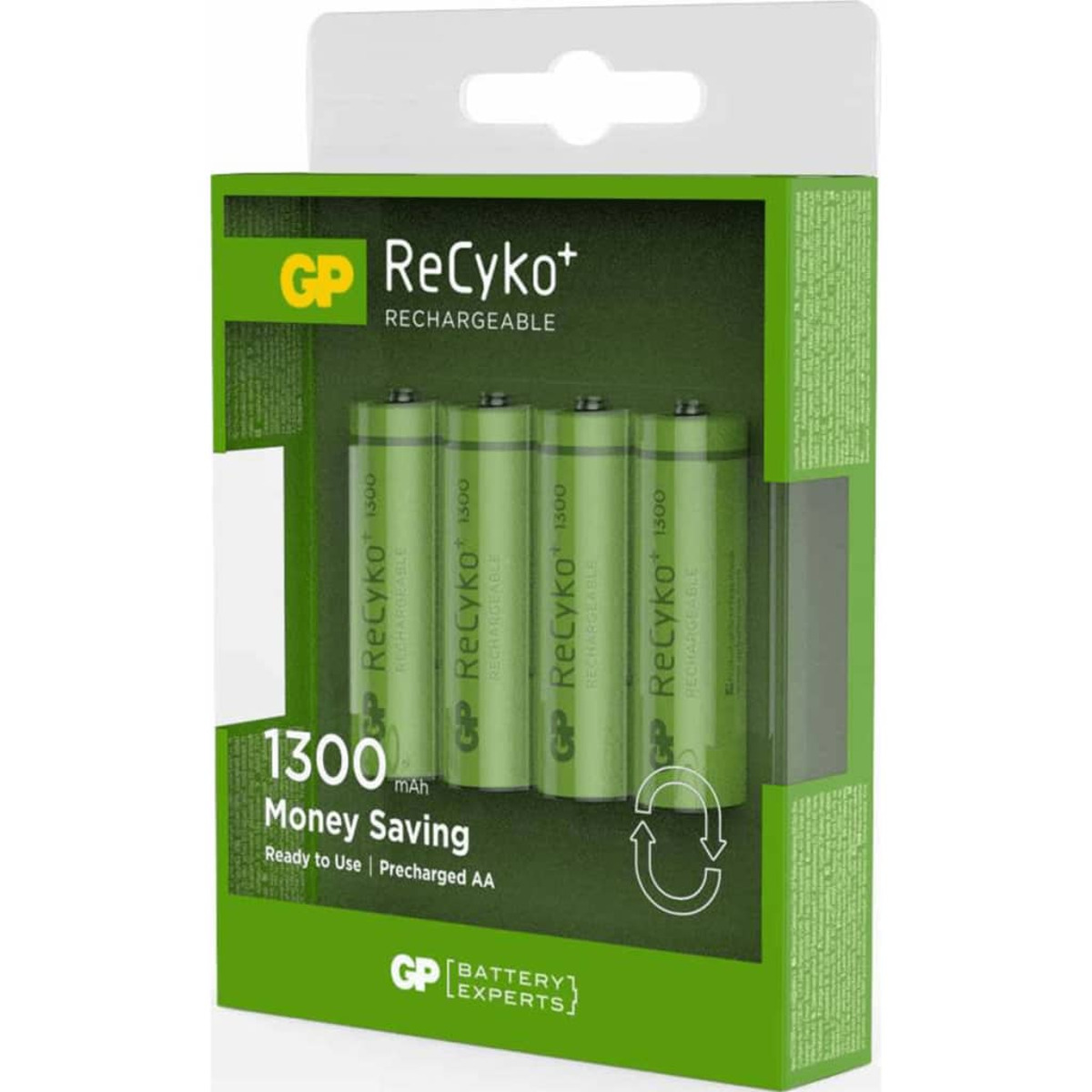 Scatola verde con quattro batterie GP ReCyko+ 1300. Sfondo bianco.