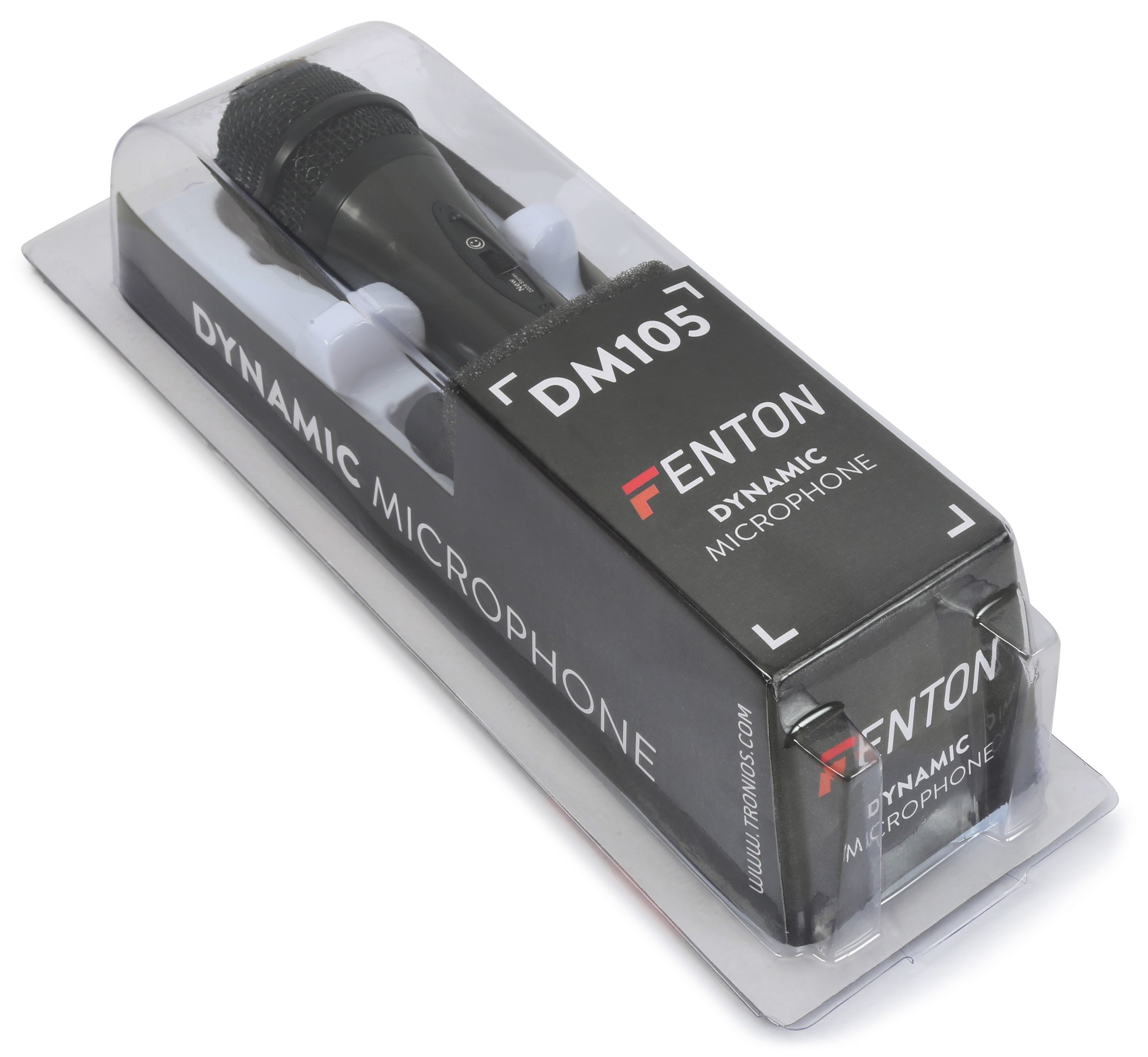 Een microfoon in een plastic hoesje. De doos heeft een zwart en rood ontwerp.
