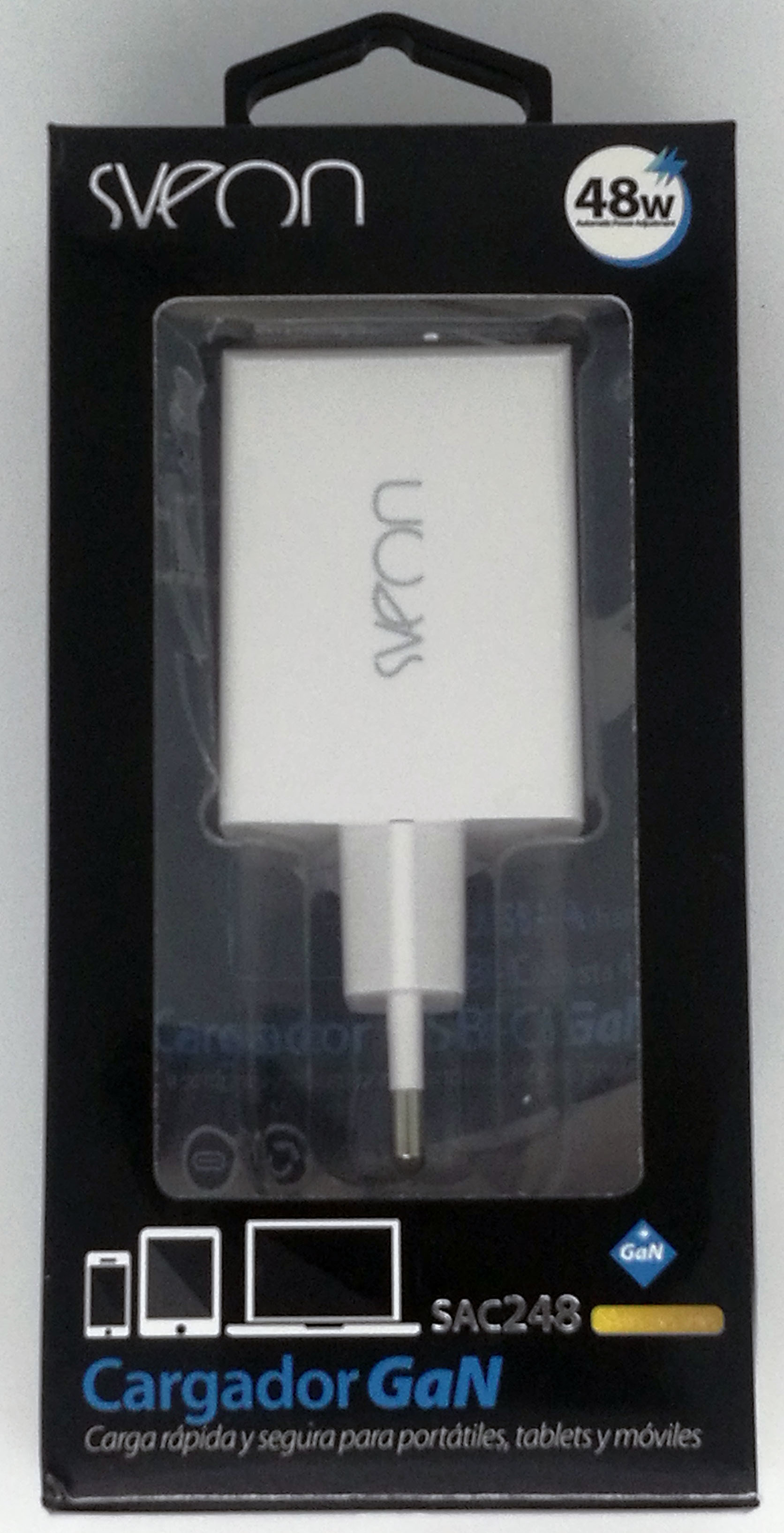 Cargador Sveon blanco en caja negra, 48w. Cargador blanco con enchufe EU.