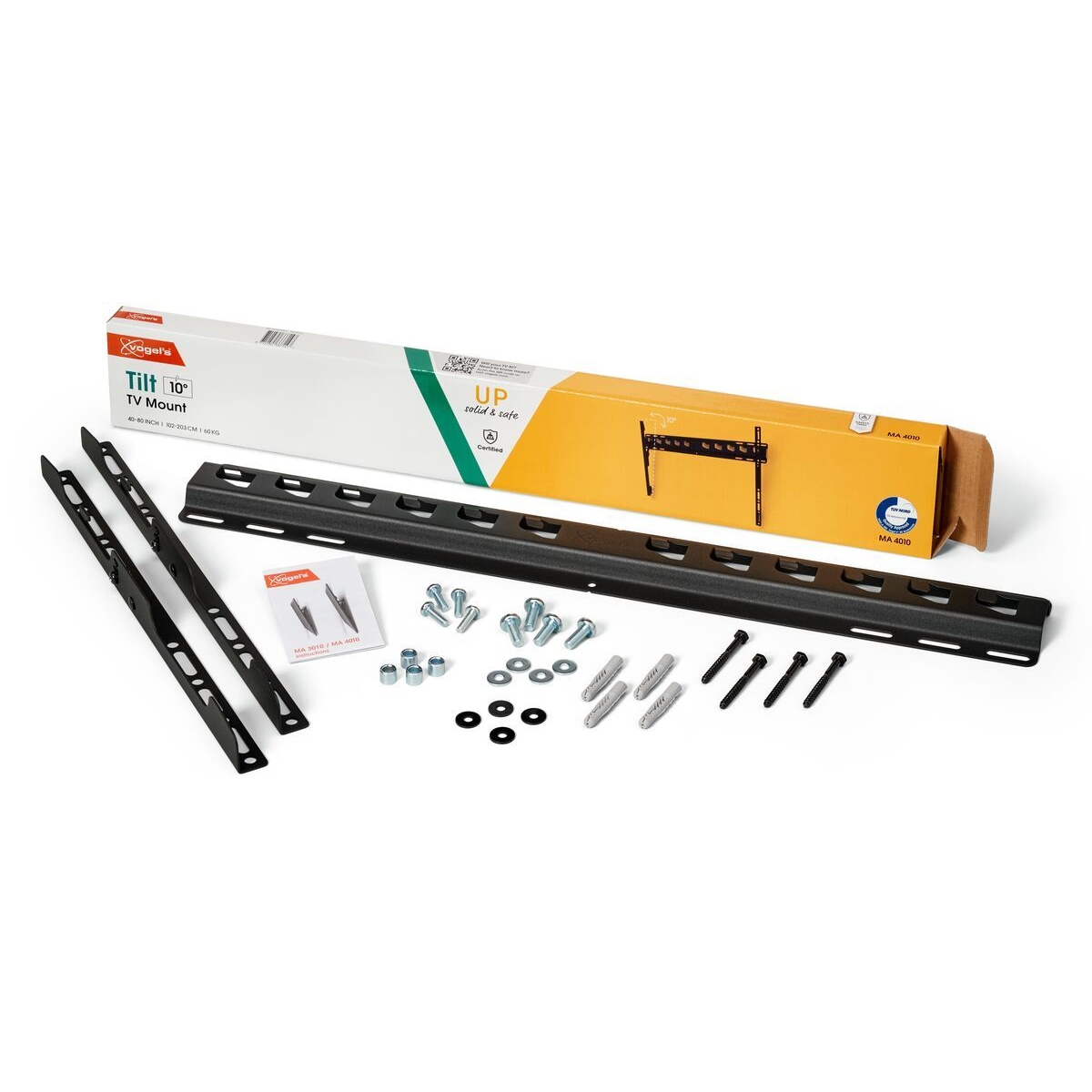 TV-Halterungs-Kit mit Karton, Halterungen, Schrauben und anderer Hardware auf weißem Hintergrund.