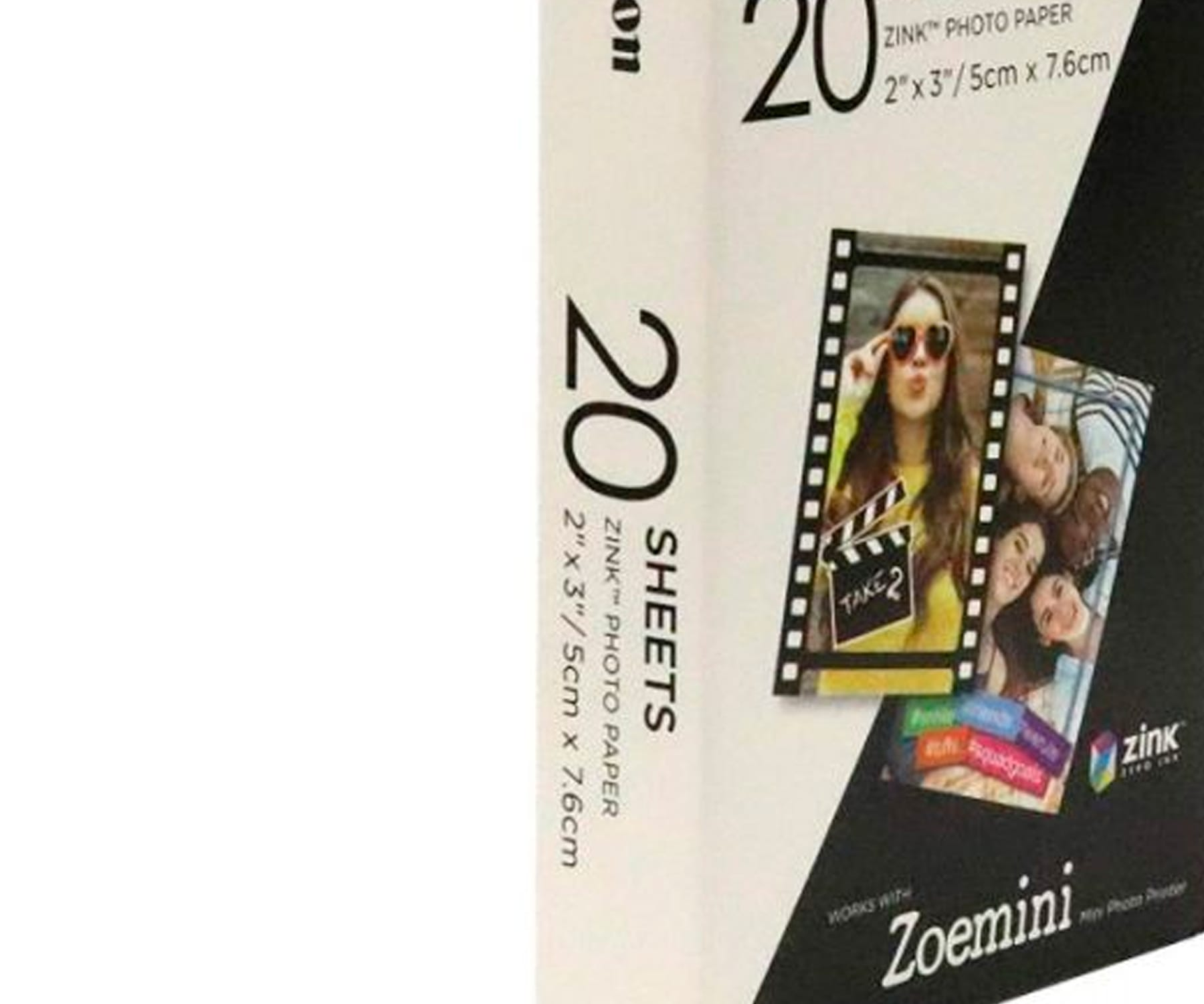 Eine Canon ZoeMini Fotopapierbox mit Bildern von Jugendlichen und einer Filmklappe, die rechts teilweise sichtbar ist.
