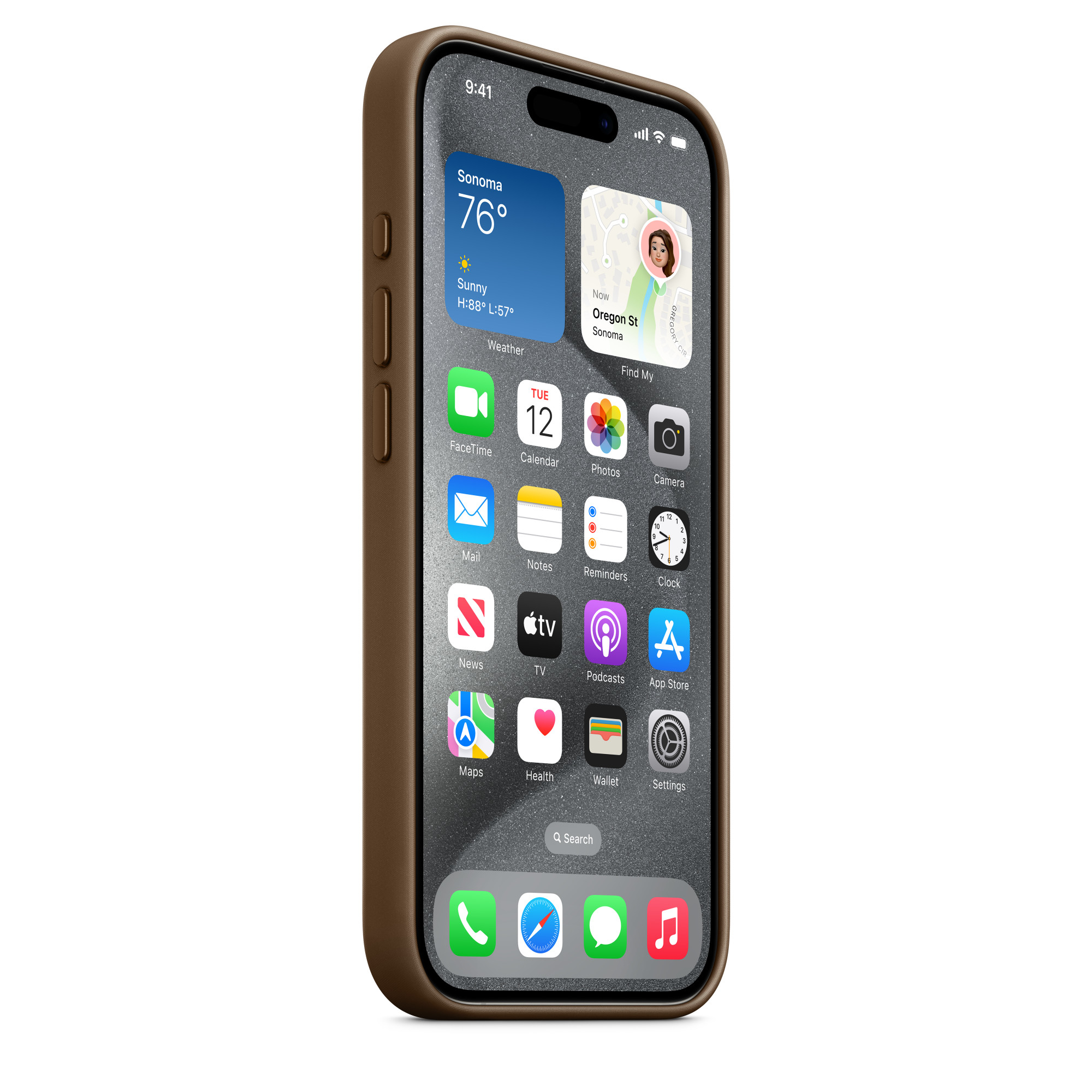 Een smartphone in een bruine hoes, met app-iconen op het scherm. Weerwidget.