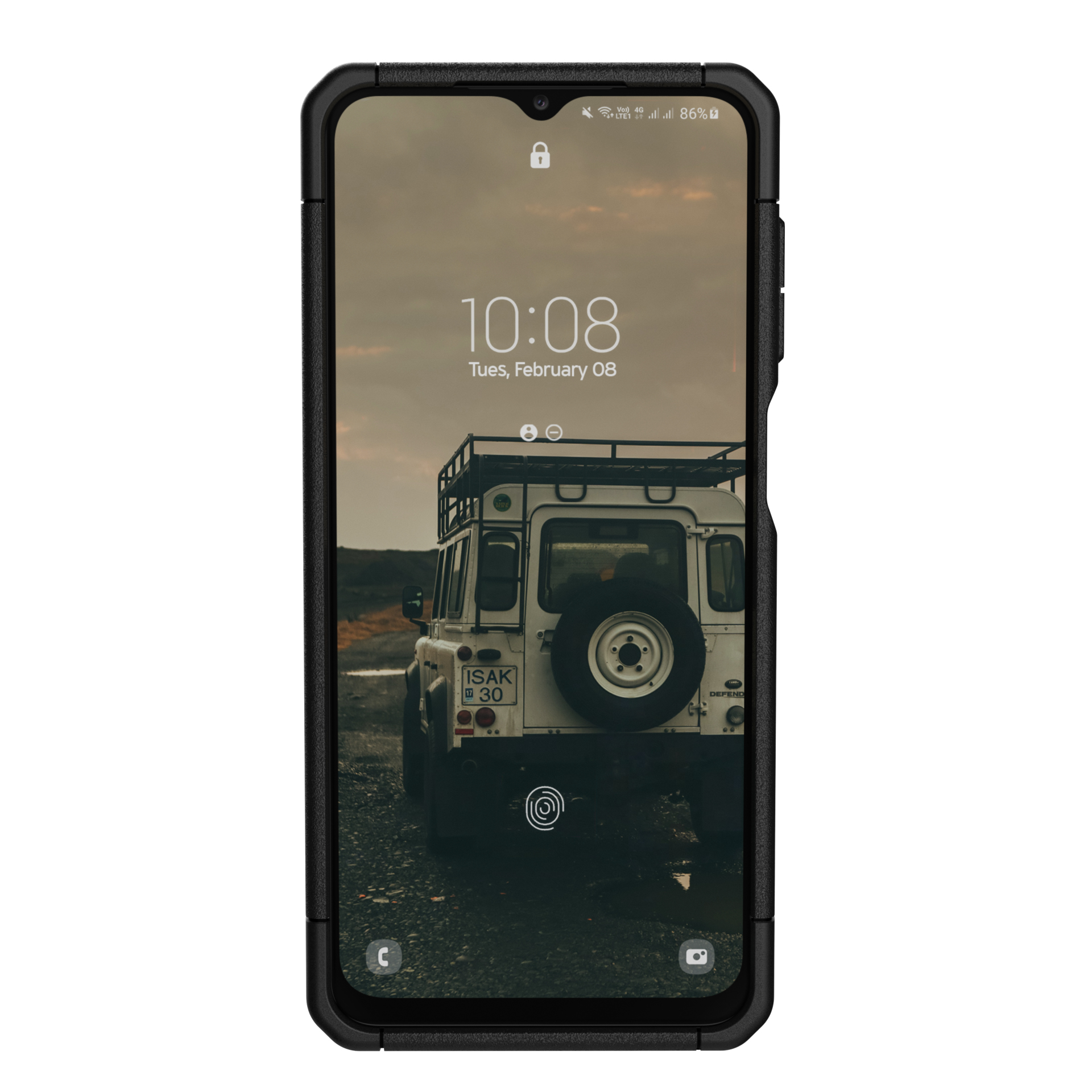 Telefoonscherm met een auto. De telefoon zit in een beschermende zwarte hoes.