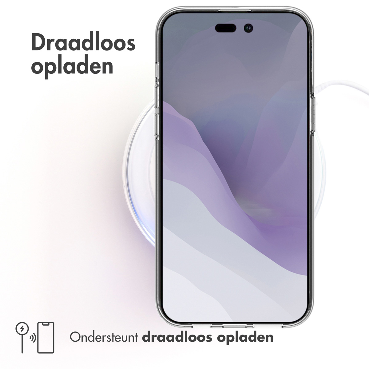 Telefoon op een draadloze oplader. Telefoon zit in een doorzichtige hoes. Tekst: Draadloos opladen.
