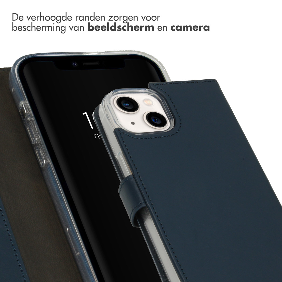 Telefoon met hoes. Tekst: Verhoogde randen beschermen scherm en camera.