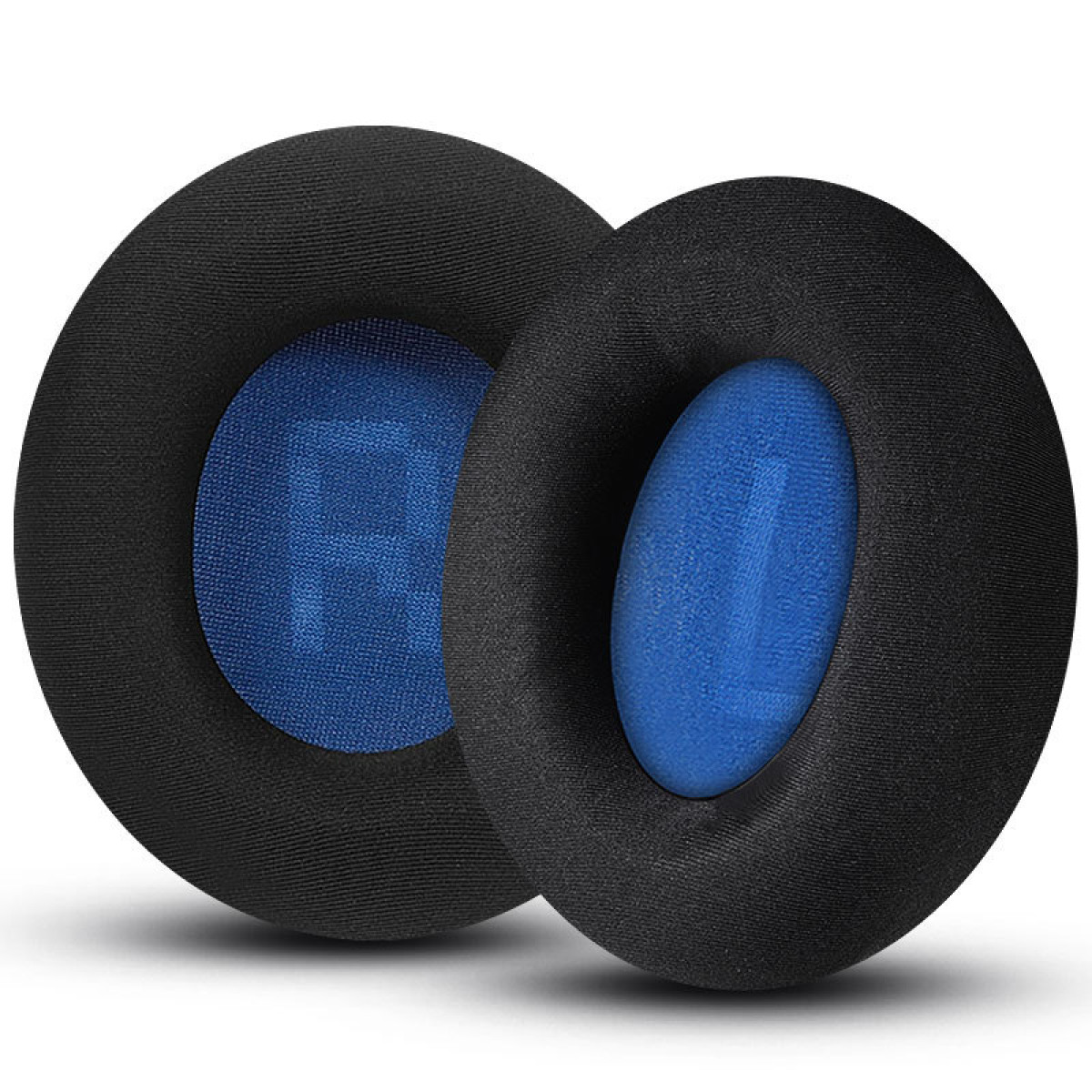 Due cuscinetti auricolari neri e blu su sfondo bianco. La parte blu ha una 'R' e una 'L'.