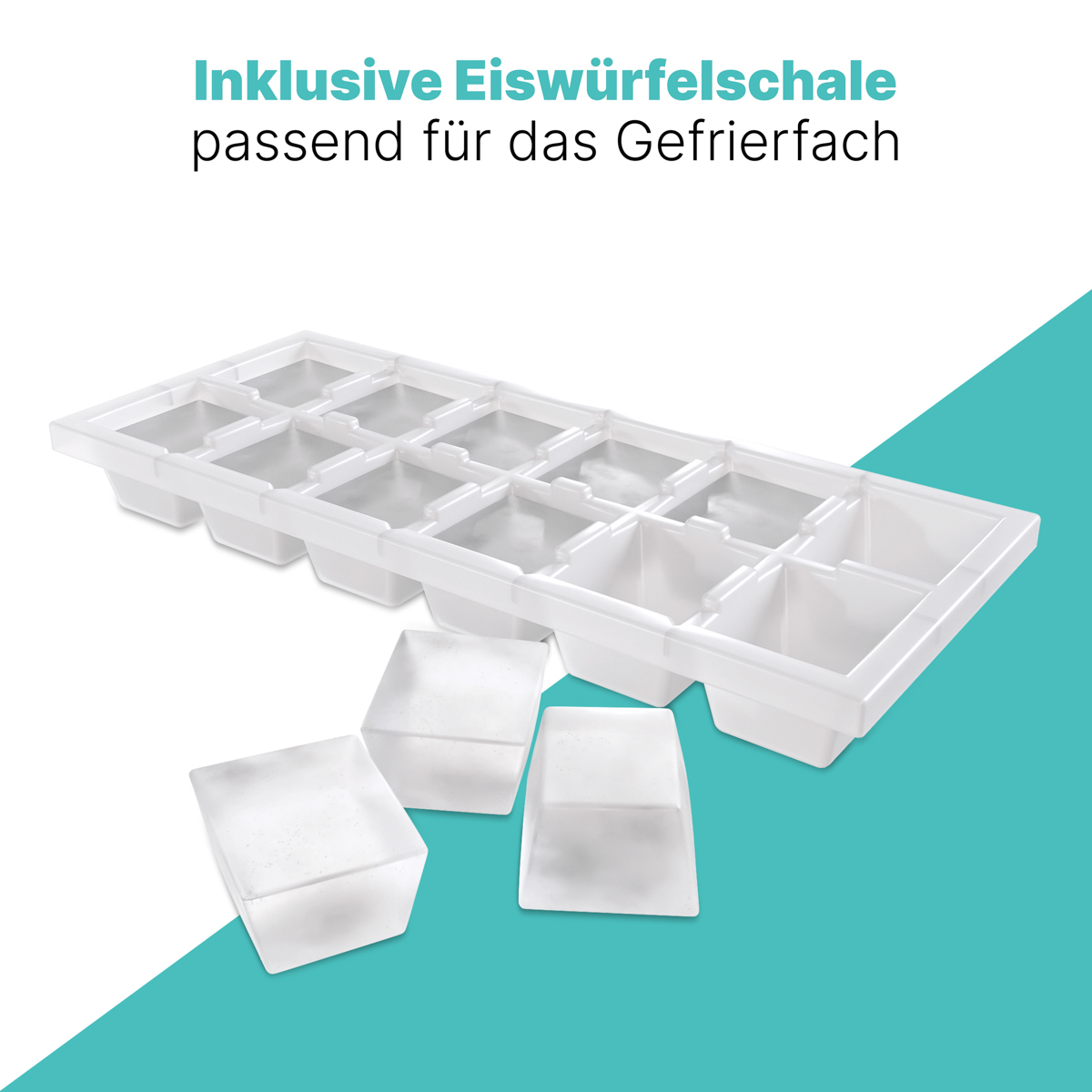 Weißer Eiswürfelbehälter mit Eiswürfeln darin und mehrere daneben.
