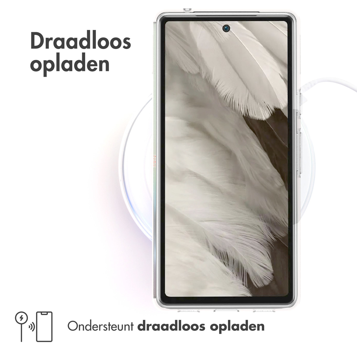 Telefoon op een draadloze oplader. Telefoon zit in een doorzichtige case. Tekst: 'Ondersteunt draadloos opladen'.