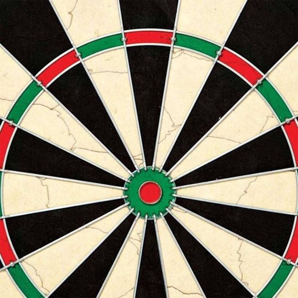 Dartbord met zwart-witte secties, rode midden, groene buitenste cirkel.