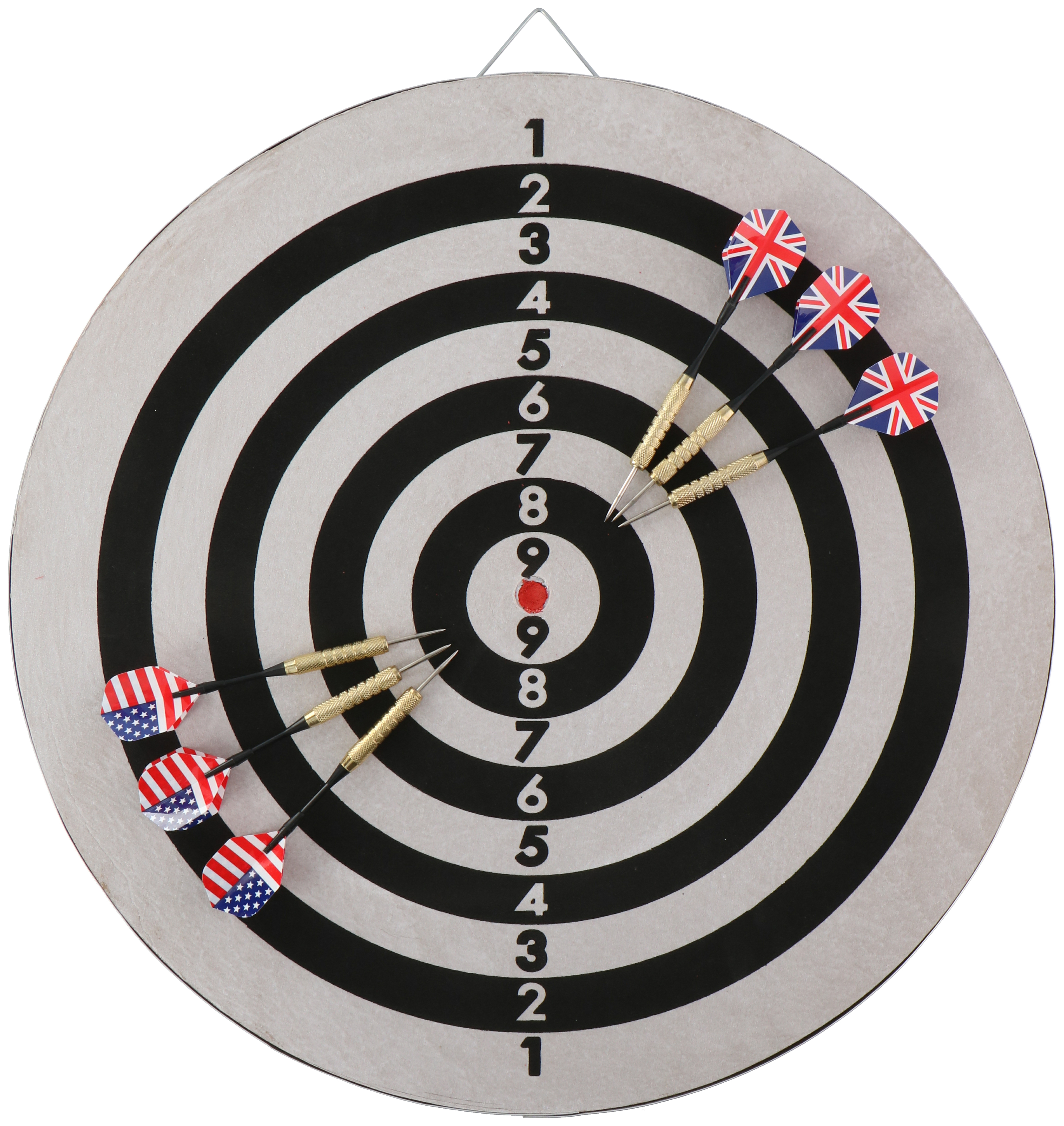 Dartbord met darts, sommige met Union Jack en VS vlaggen.