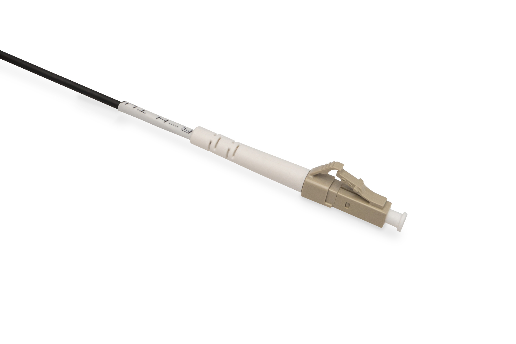 Cavo in fibra ottica nero con connettore beige e cavo bianco su sfondo bianco.