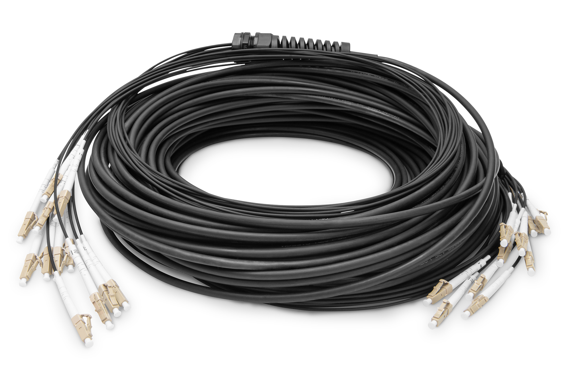 Fascio di cavi in fibra ottica neri con più connettori.