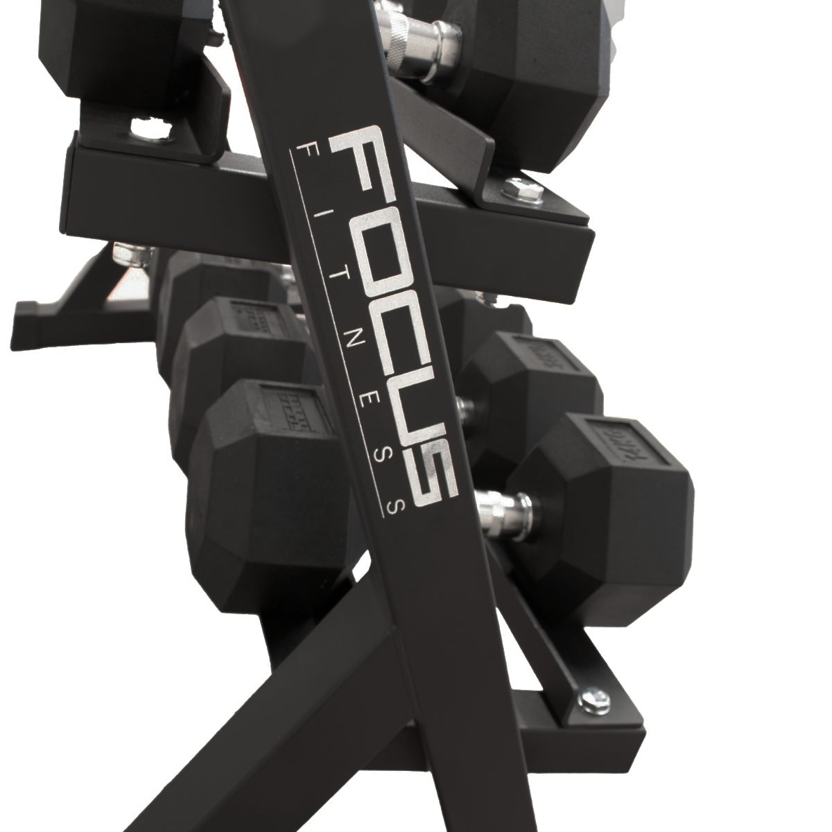 Zwart dumbbellrek met dumbbells. 'FOCUS FITNESS' logo zichtbaar.