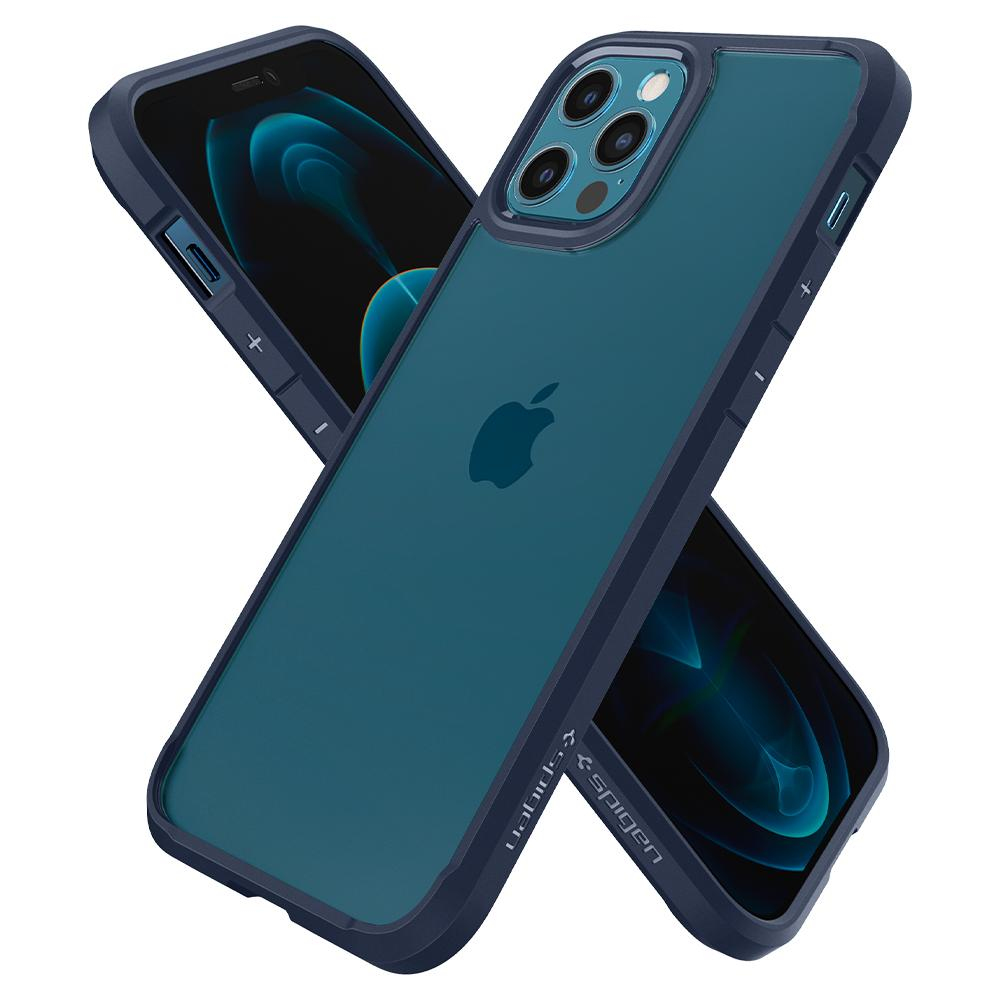Deux coques de téléphone, une bleue, une transparente, avec un téléphone à l'intérieur. Elles sont inclinées.